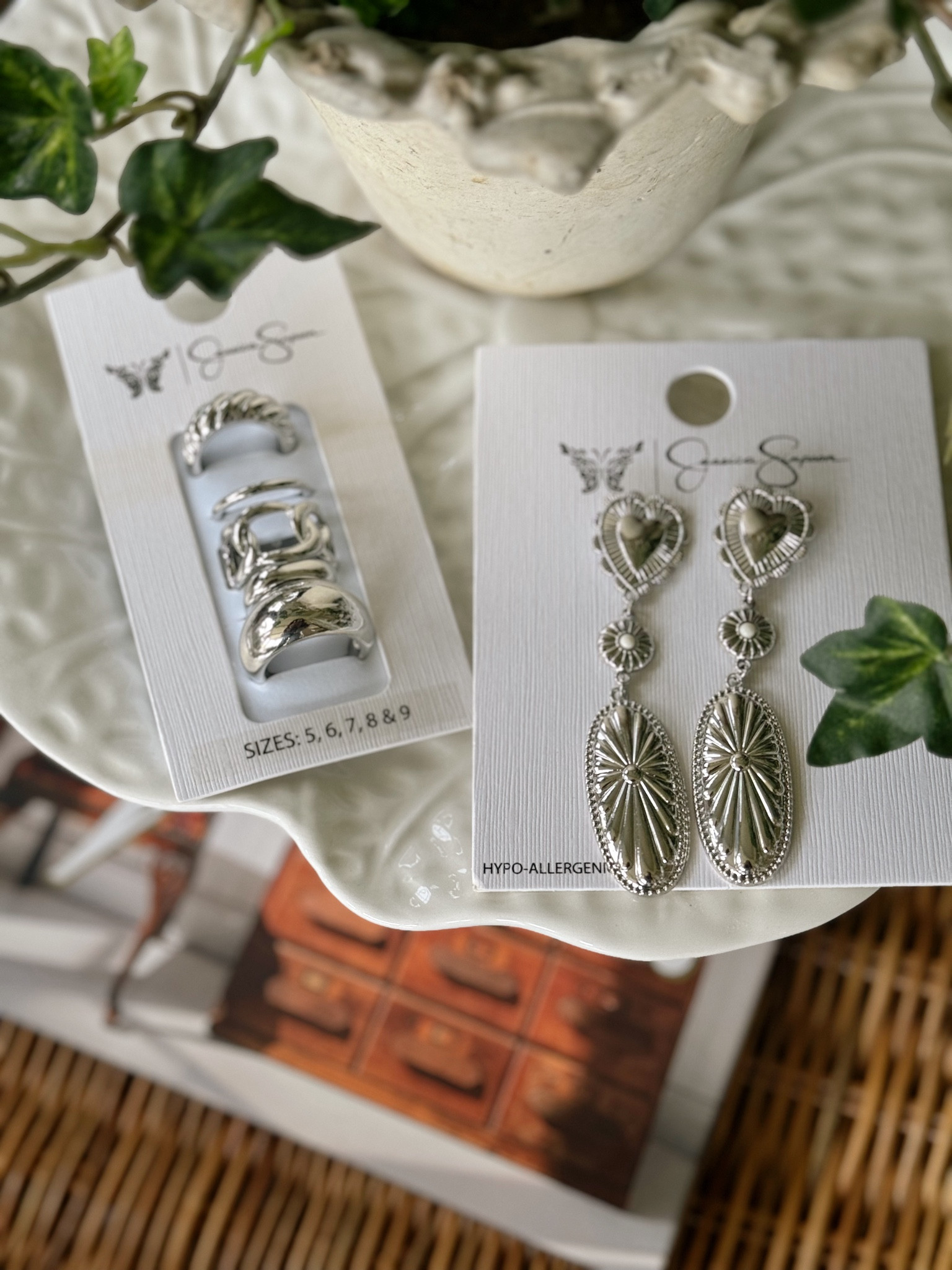 Love Jessica Simpson’s jewelry line at Walmart. So many great pieces at great prices! 

#LTKWorkwear #LTKBacktoSchool #LTKFindsUnder50