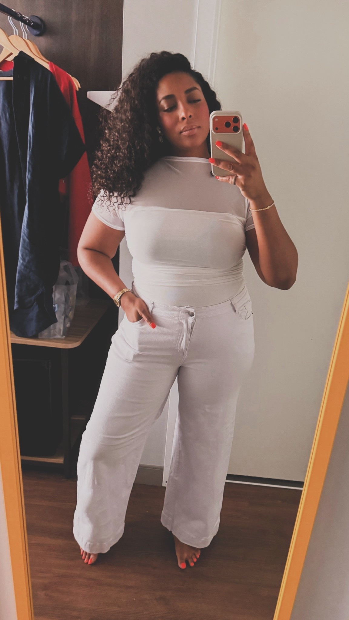Casual all white party ✨

#LTKootd #LTKMidsize #LTKdayinmylife