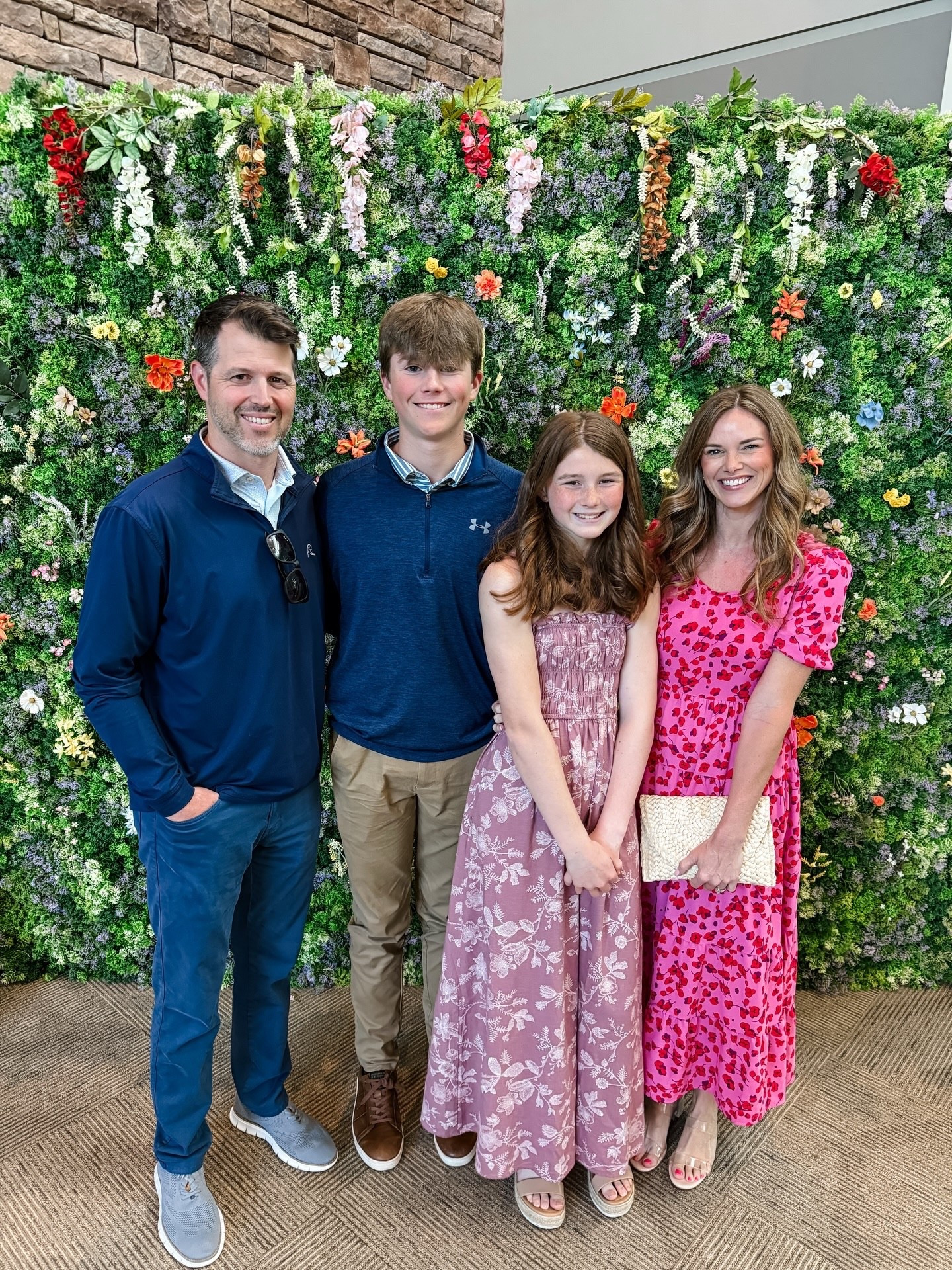 ✝️🌸 HE is Risen!

Grateful for Jesus, who took on our sins as His own and made a way for us. God is so good!