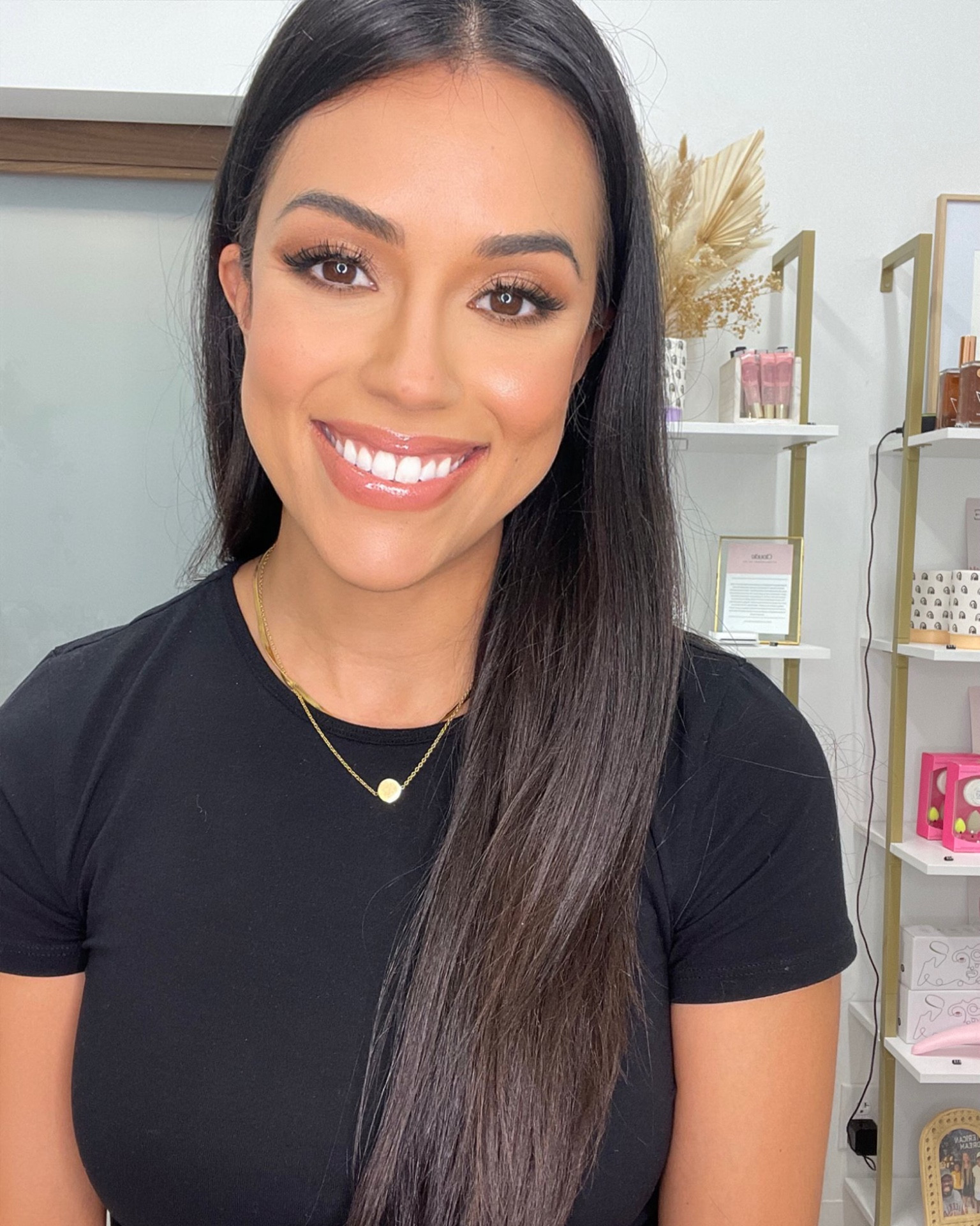 BRIDE NEUTRAL SOFT GLAM


#LTKbeauty #LTKstyletip #LTKwedding