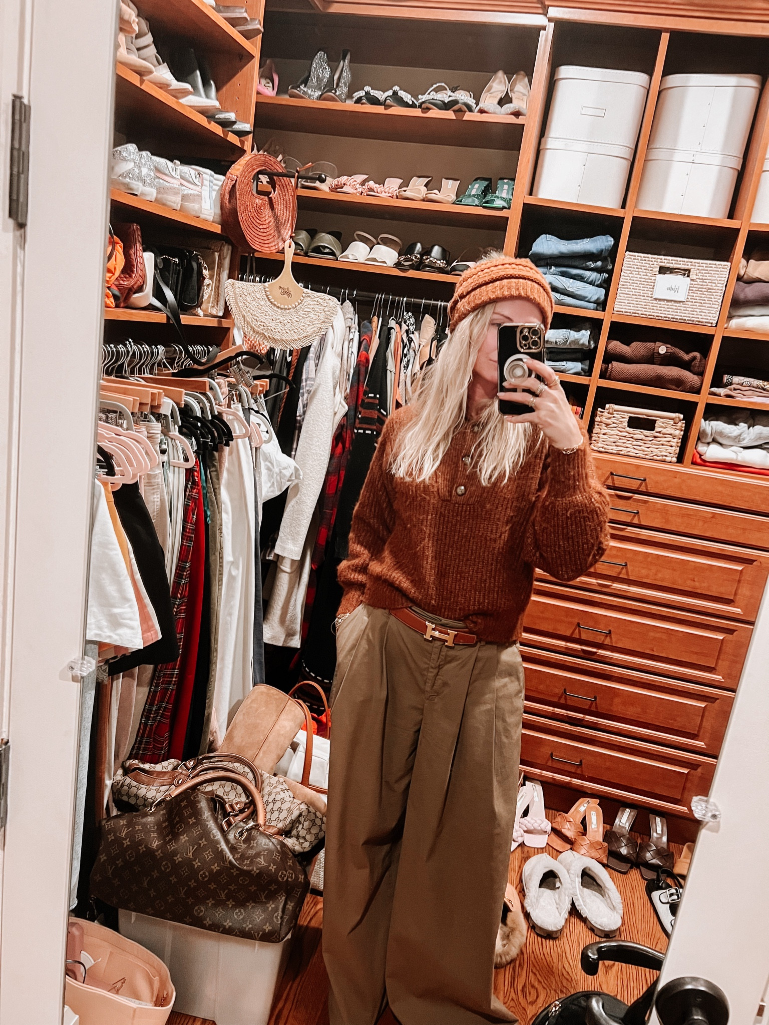 Cleaning & organizing & unpacking boxes and containers (still)  and found one of my favorite sweaters. This one is no longer available but look at all these beauties 

#LTKSeasonal