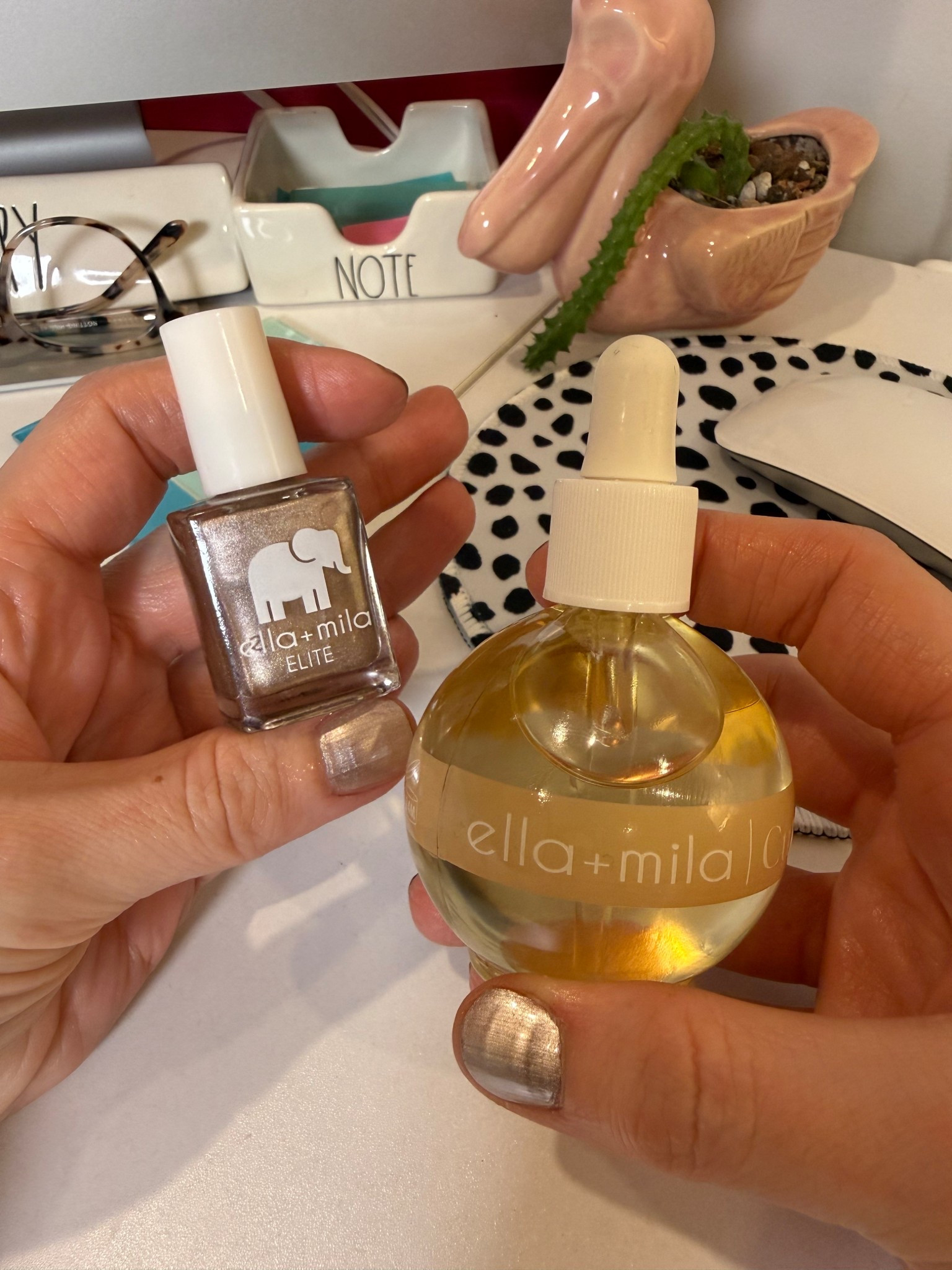 New Cuticle Oil for the WIN! This Vanilla smells dreamy! 

#ellamilapartner #ad