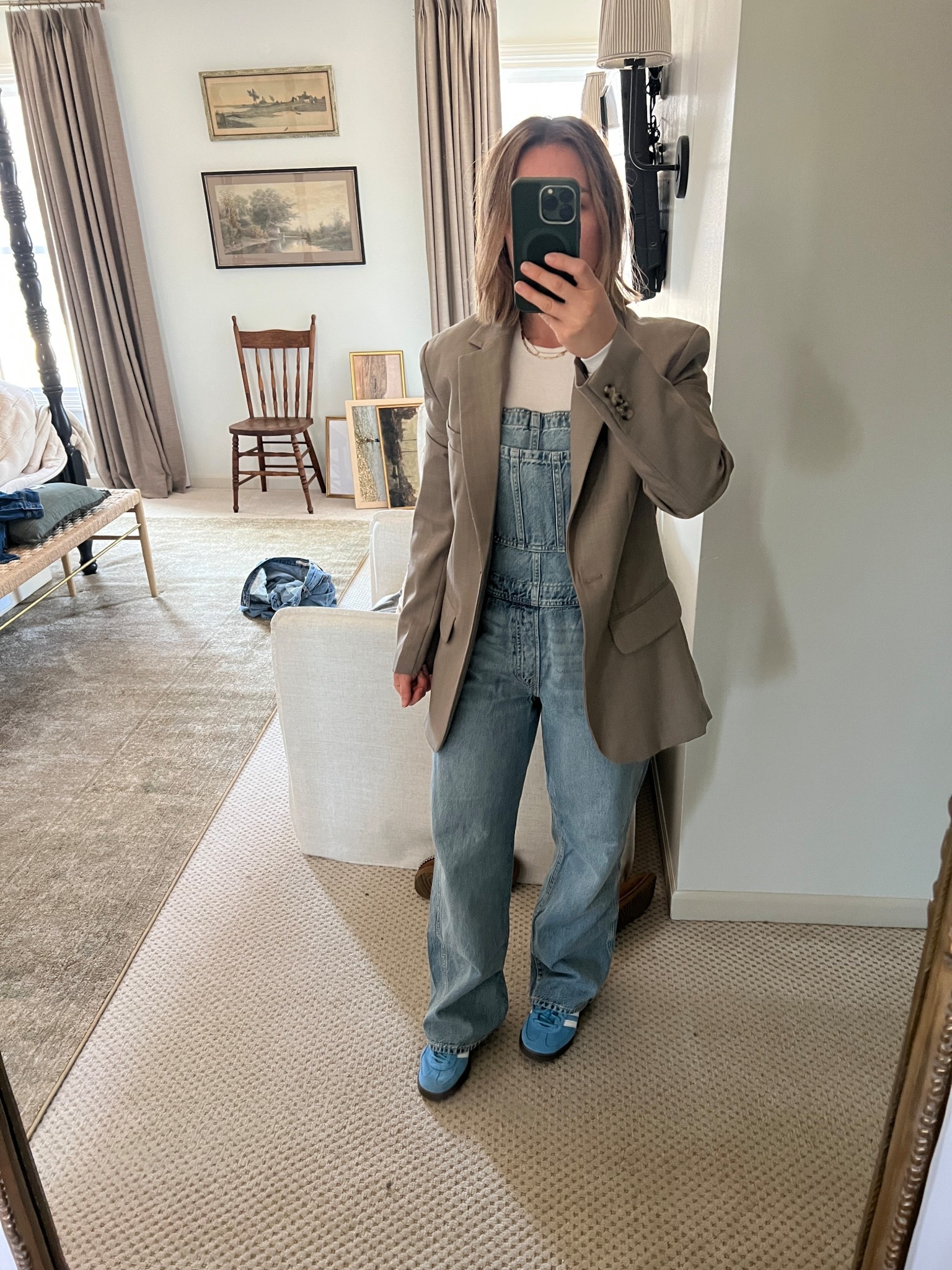 Overalls
Blazer
Adidas samba 


#LTKFindsUnder50 #LTKSaleAlert #LTKPetite