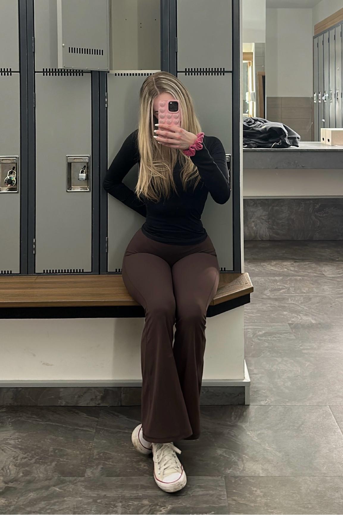 I’m wearing size small in the leggings and size 0 in the top.