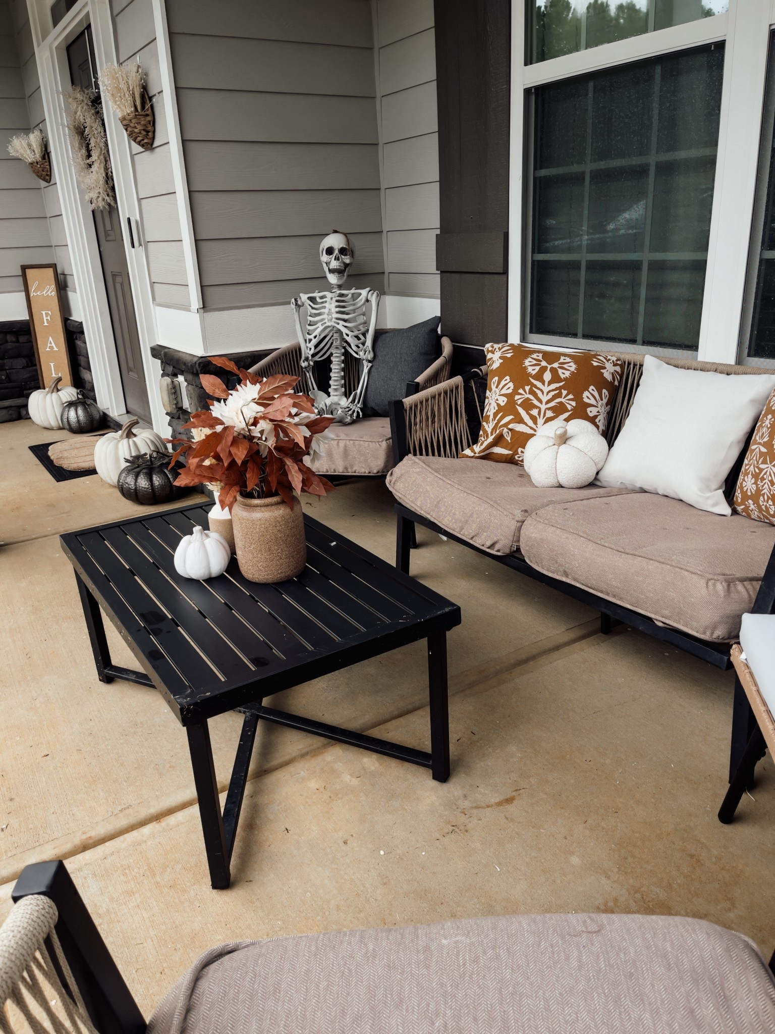 Fall has made its way to my porch. 🍂👻

#LTKSeasonal