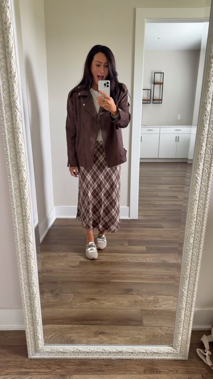 Weekly Target Tuesday finds! 🎯 This will 100% be an outfit for NYFW. The way it flows together is 10/10. Cutest pull on plaid skirt for fall. Jacket is beautiful and all the vibes. Oversized fit. Jacket wearing a medium! @Target

#LTKNYFW #LTKootd #LTKSeasonal