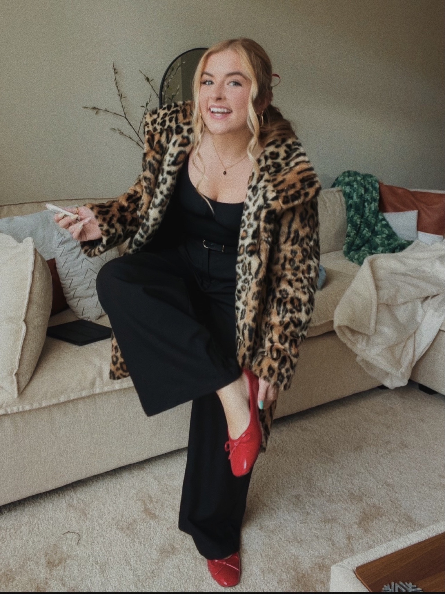 Unfortunately Cider isn’t a supported brand within the LTK app at the moment, so I can’t link the shoes and pants!! However Cider does work with Tiktok, so go see my tiktok shop/Ballet Flats video for those details!! 
Shapewear Bodysuit: size xs/s
Jacket: thrifted (linked similar!)
Lip color: Berry Sorbet#LTKHoliday #LTKstyletip

#LTKSeasonal