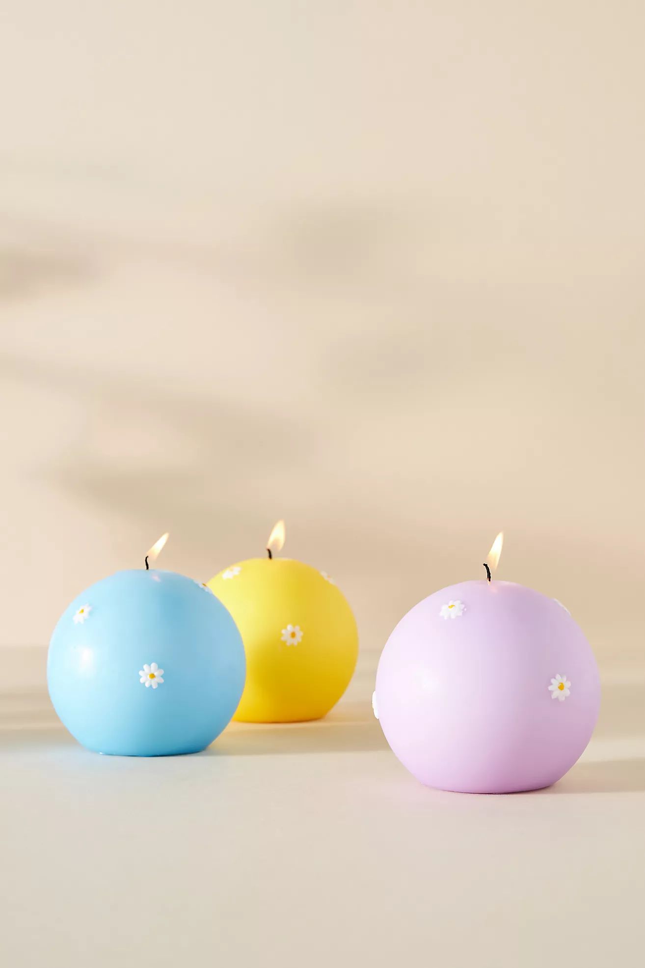 Pressed Daisy Wax Sphere Candle | Anthropologie (US)