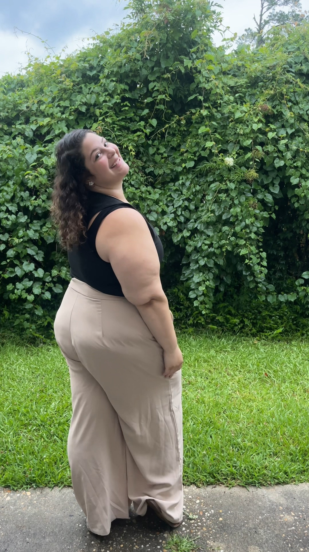 I’m in my neutral era 😂👏🏼 These pants are comfy and look super chic. 


Plus size fashion , everyday outfits ,plus size casual outfits, finding my personal style , summer dress , plus size , Charleston SC, summer in Charleston , size 20 , size 20 style , corporate baddie outfits , work outfit, Charleston fashion blogger , black and tan outfit , slacks , casual and chic , tan pants , 

#LTKPlusSize #LTKFindsUnder100