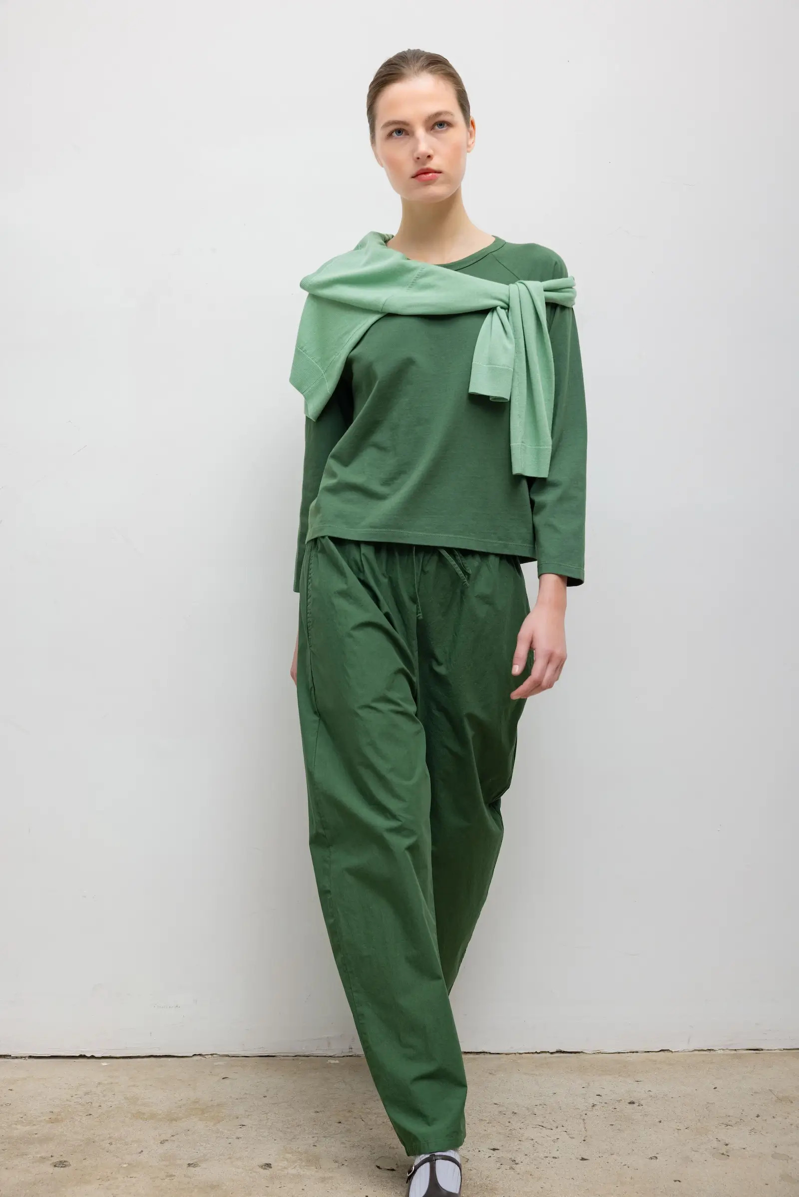 LESET Kyoto Drawstring Pant in Juniper in Cotton | LESET