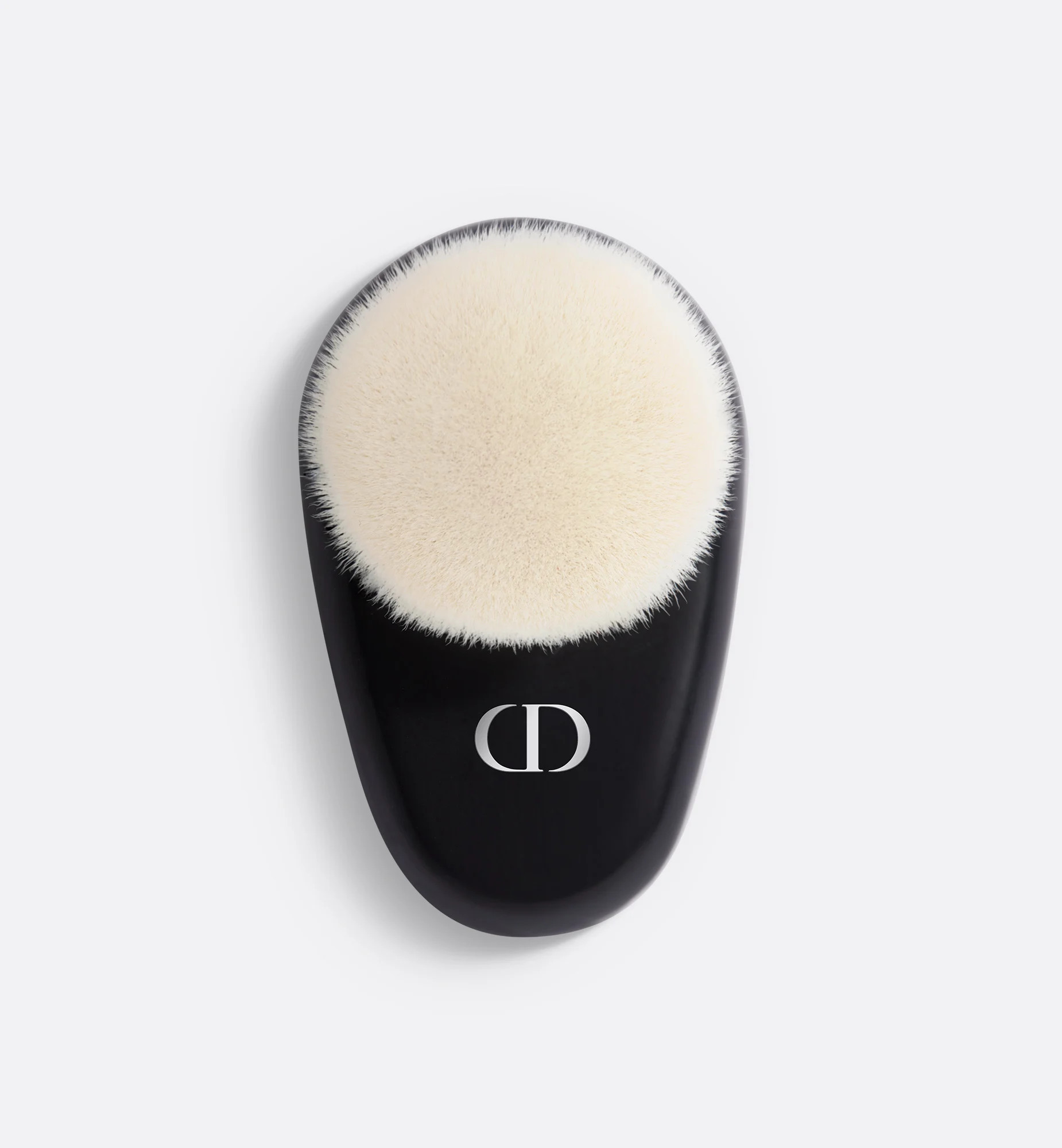 Backstage Face N°18 Buildable Coverage Makeup Brush | Dior Beauty (US)