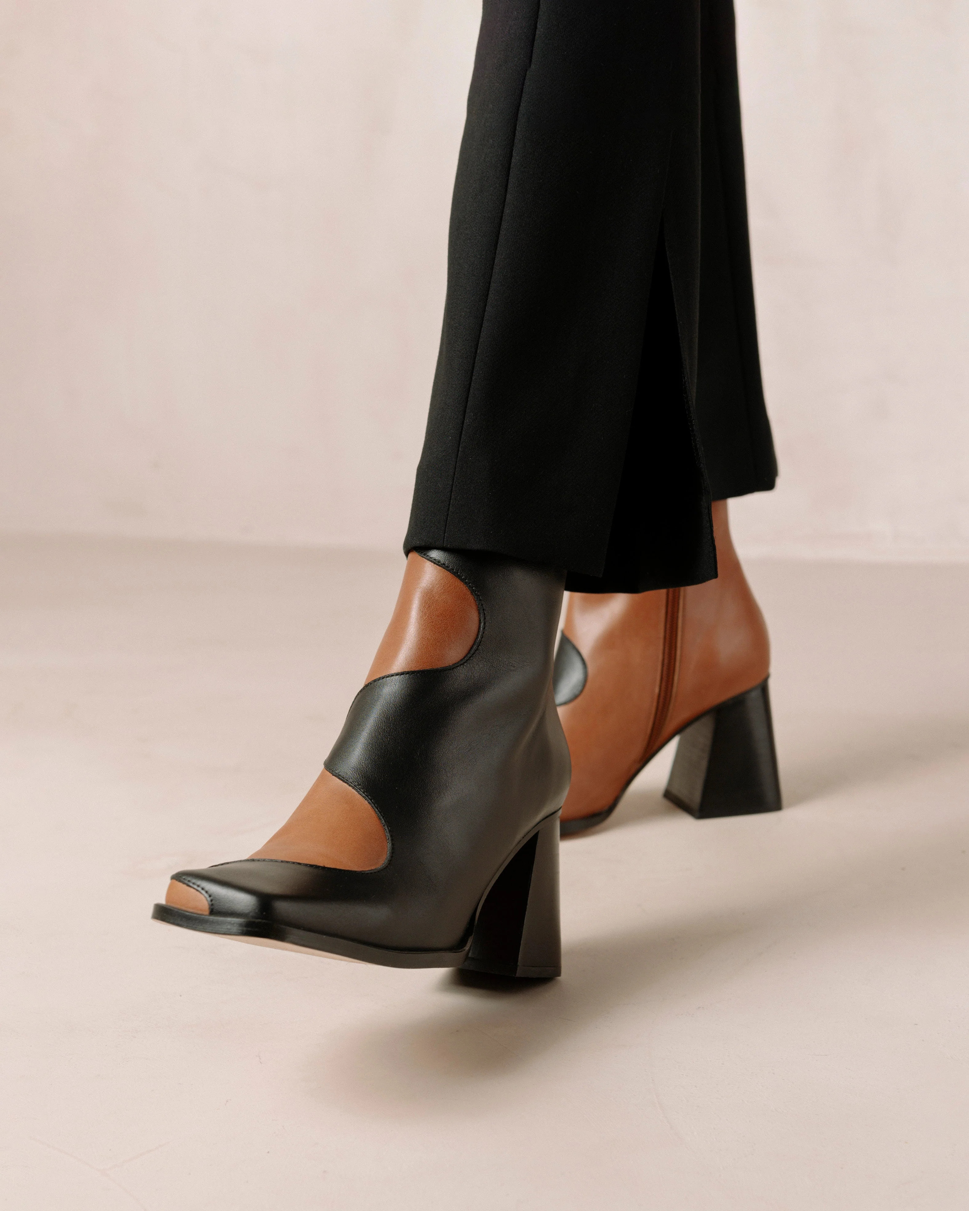 Blair - Black & Camel Ankle Boots | ALOHAS | Alohas US