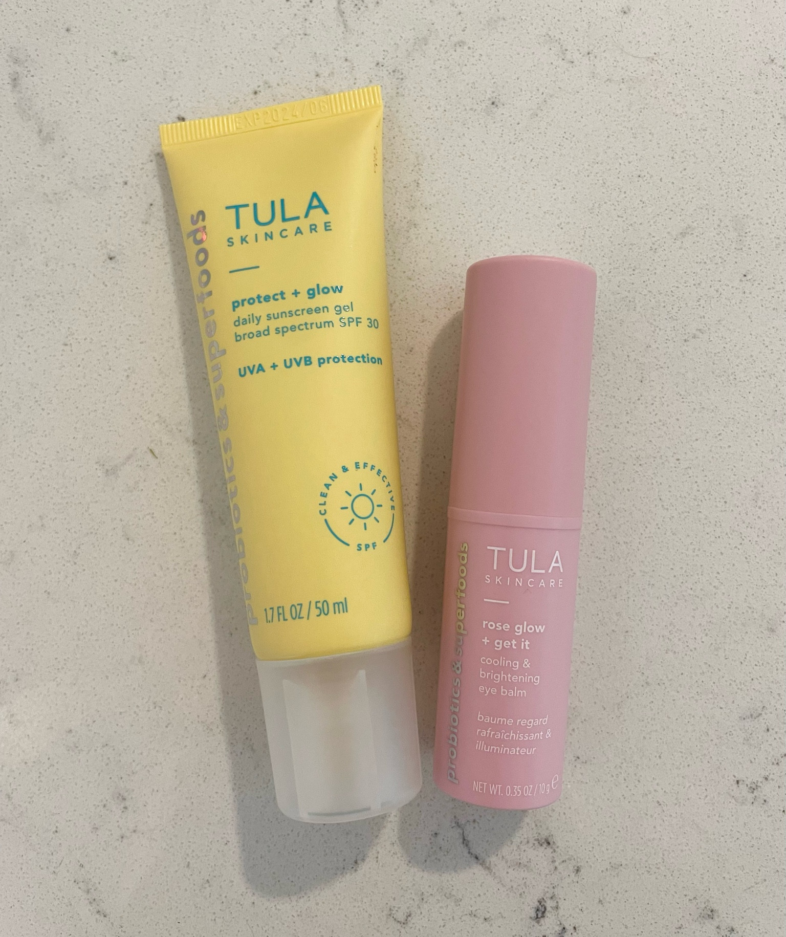 Tula products I’ve been loving recently!!💛
I use the eye balm every morning to brighten & remove dark circles under my eyes.
The face sunscreen looks glowy & clean underneath my daily makeup.
#skincare #tula #sunscreen #eyebalm

#LTKbeauty #LTKGiftGuide #LTKFind
