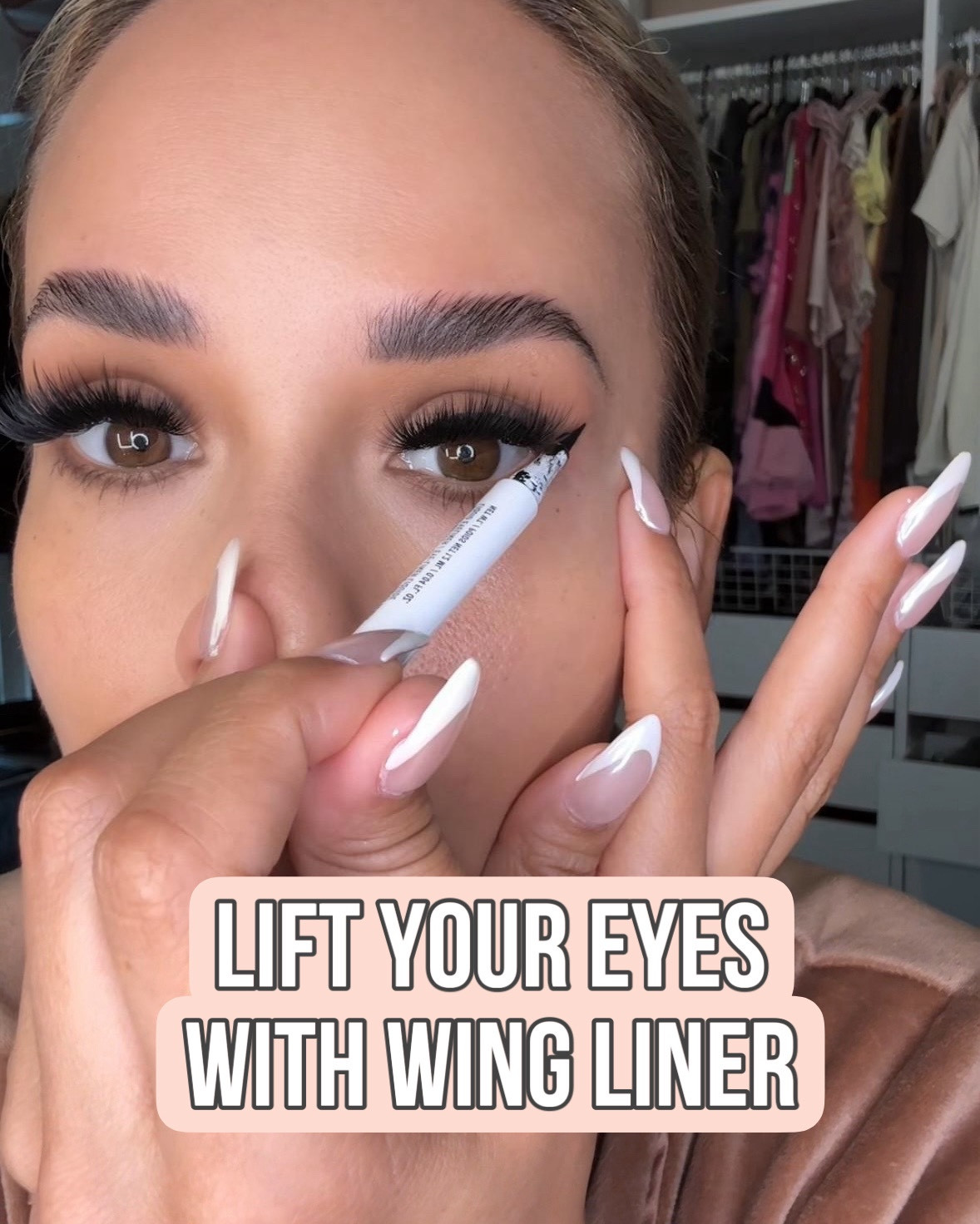 Eye Lifting Eyeliner ✨ Mini Makeup Tutorial ✨ using @makeupbymario liquid liner 🙌🏼 

For the full video join the Beauty & Banter Community w/ code THEFIRST & learn how to do your makeup w/ easy makeup tutorials 🩷 www.beautyandbanter.com 
#eyemakeuptutorial #eyemakeuplook #eyelinertutorial #eyelinerhack 

#LTKBeauty