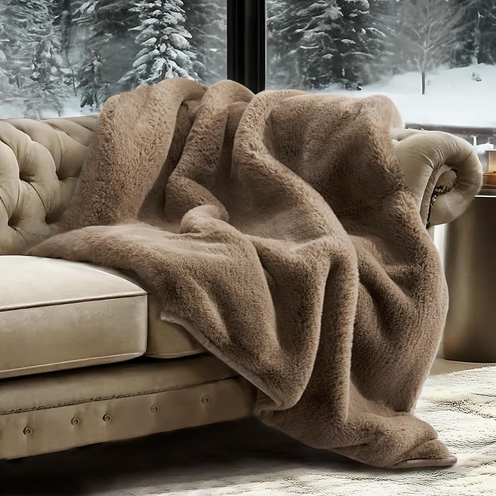 EVERGRACEHOME Faux Chinchilla Fur Throw Blanket, 50"x60", Tawny Mink | Amazon (US)