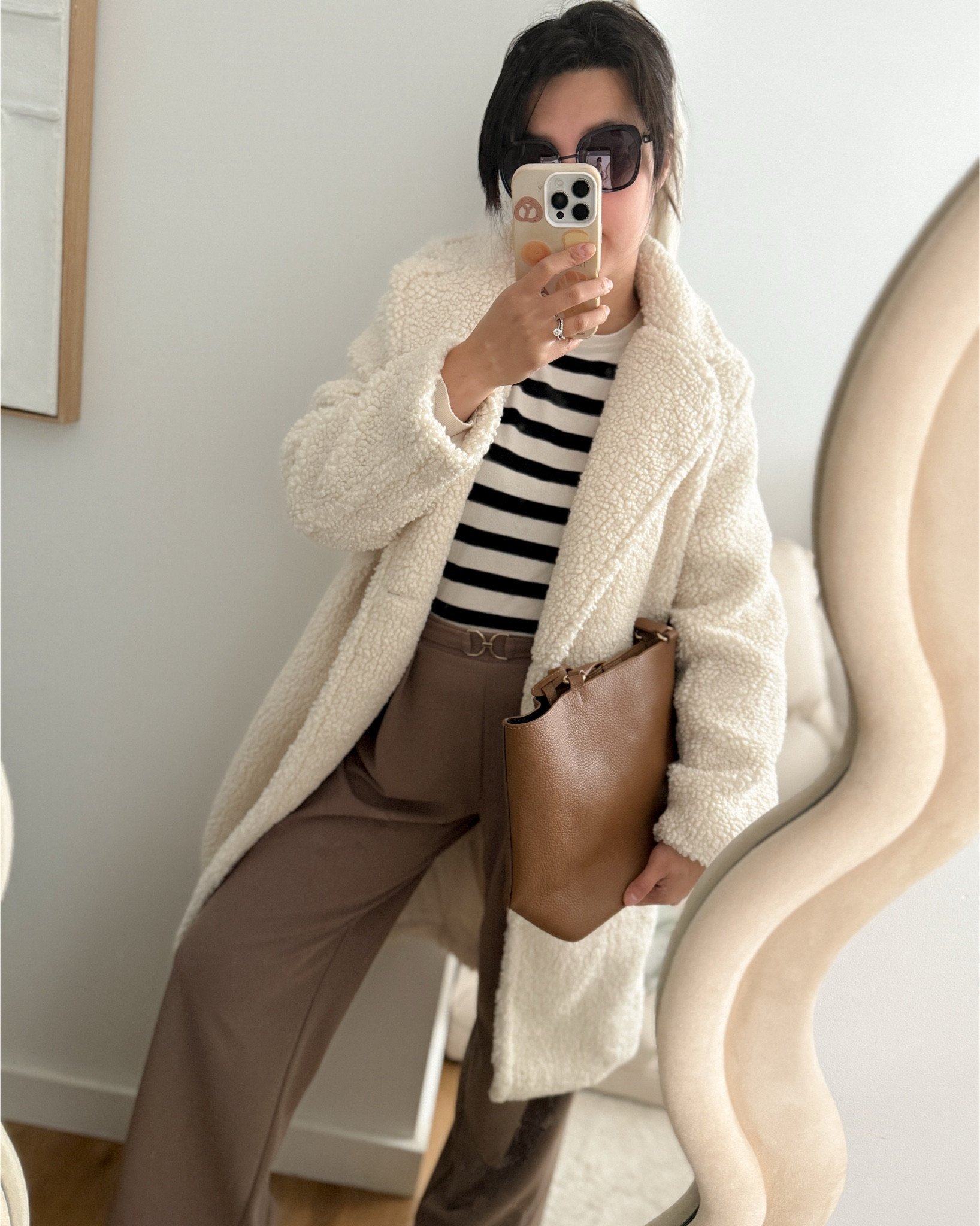 Neutral mum outfit in style ! #teddyjacket #neutraloutfits #neutraltones #momfashion #ootd 

#LTKwinter #LTKstyletip #LTKaustralia
