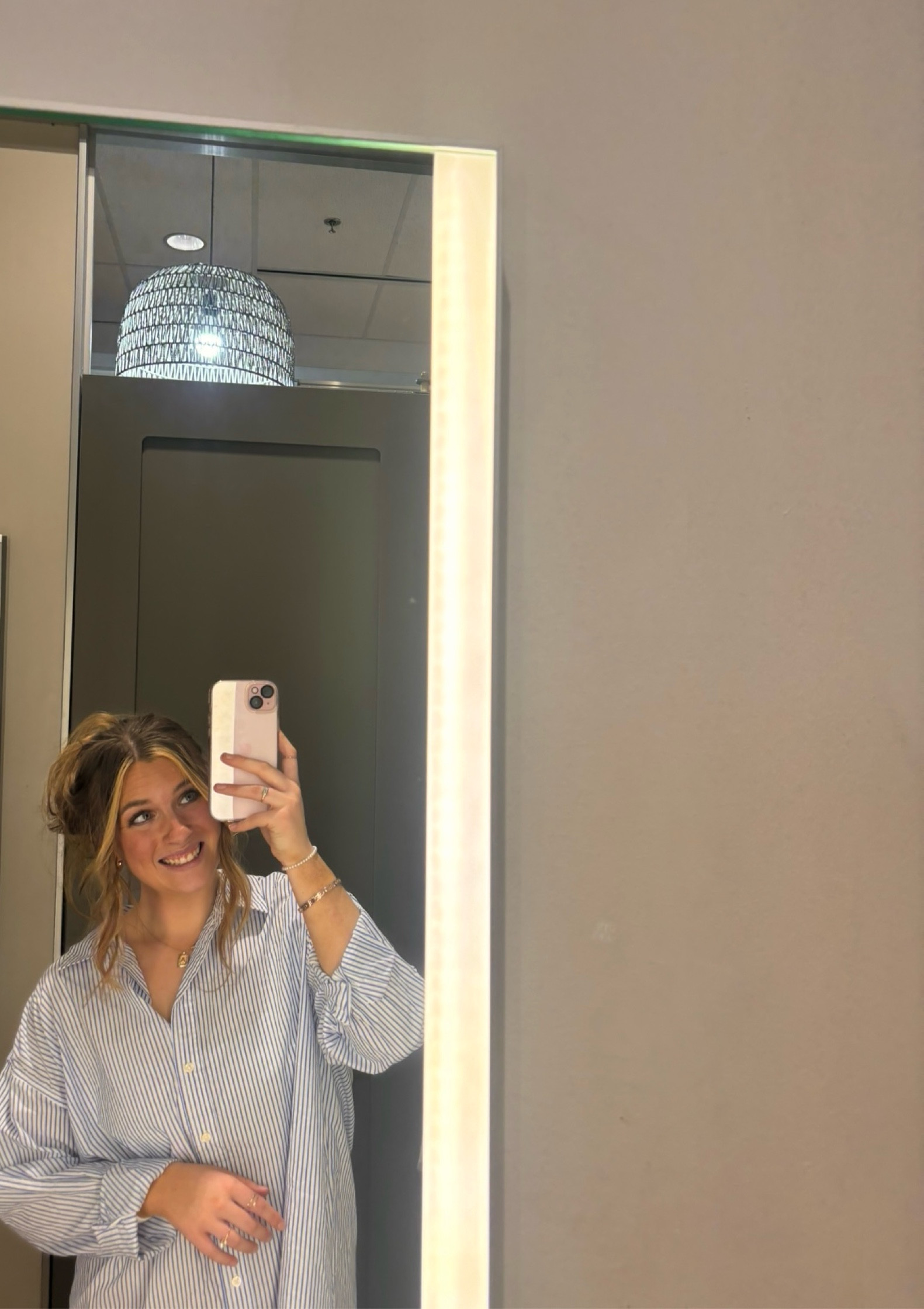 This button down is so cute for summer & could be a perfect beach cover up 

#LTKTravel #LTKFindsUnder50 #LTKStyleTip