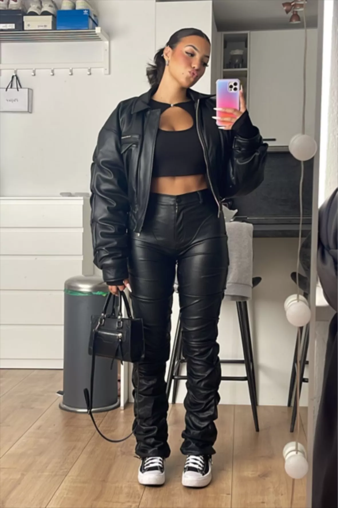Black Leather Leggings with Jewelry Outfits (61 ideas & outfits)