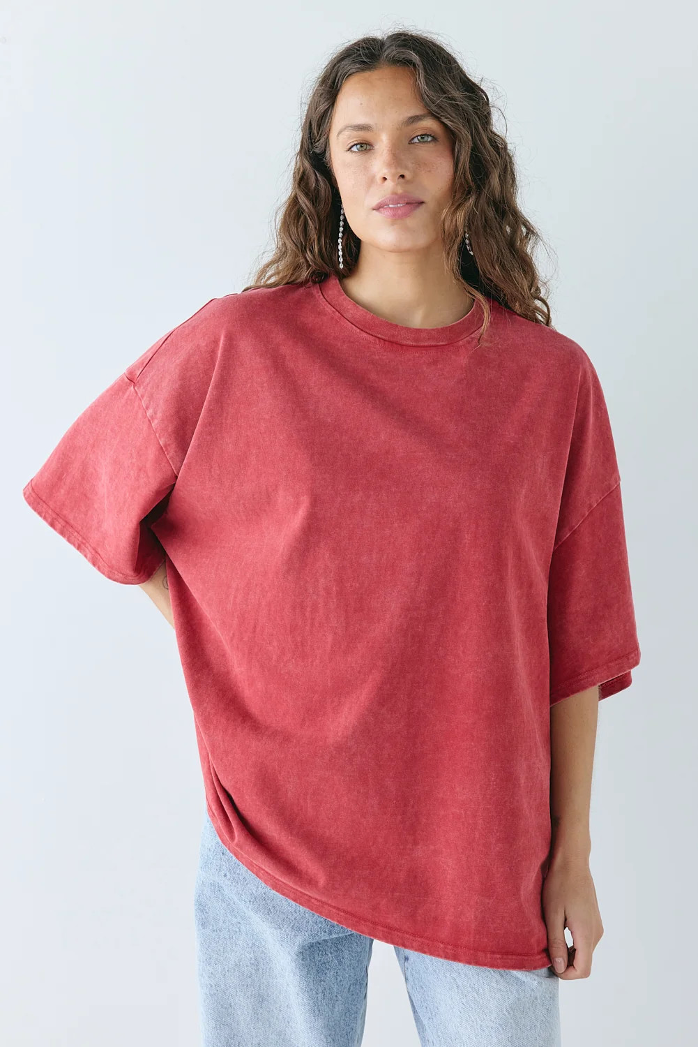 Willow Tee Chalk Red | VRG Grl