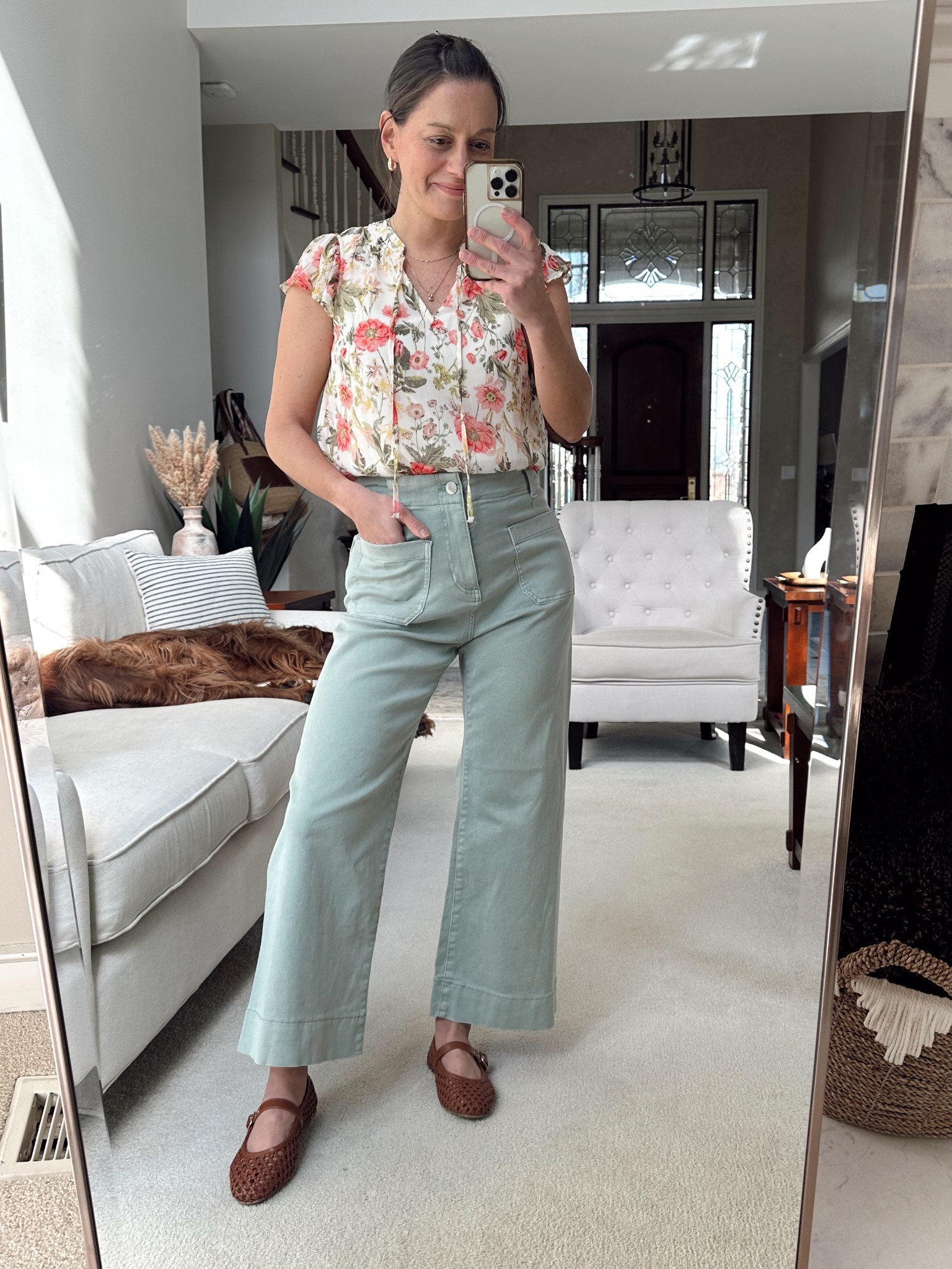 Kohls new arrivals
Pants run a tad big, top runs true to size.

Wearing a small/2.



#LTKFindsUnder50 #LTKOver40 #LTKStyleTip