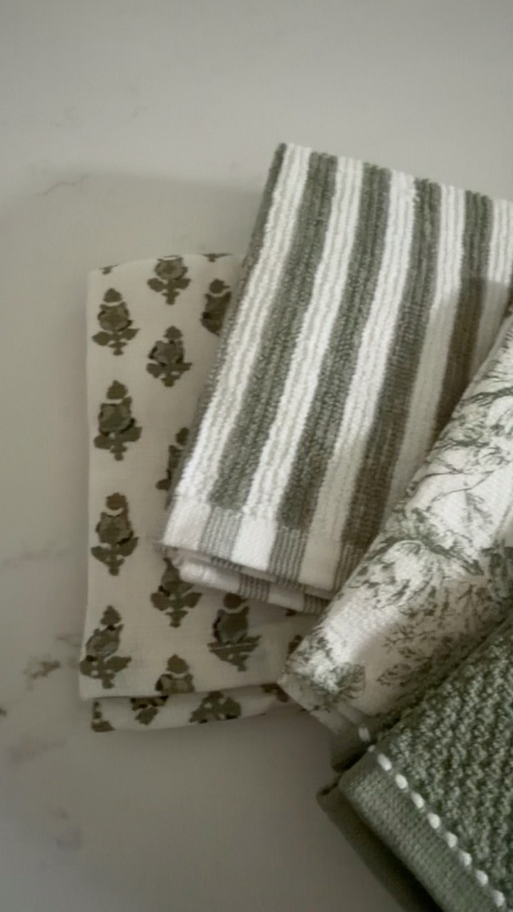 The cutest new dish cloths from @Target Threshold

#LTKdayinmylife #LTKSeasonal #LTKHome