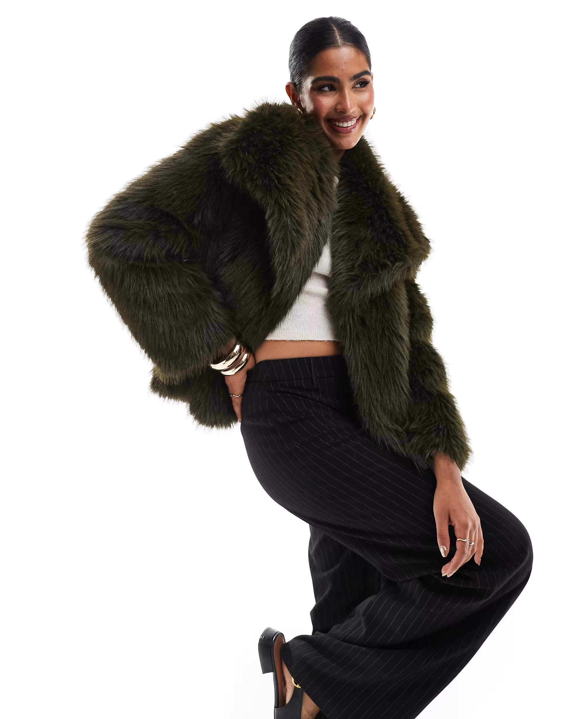 Stradivarius exaggerated collar detail faux fur jacket in khaki | ASOS (Global)