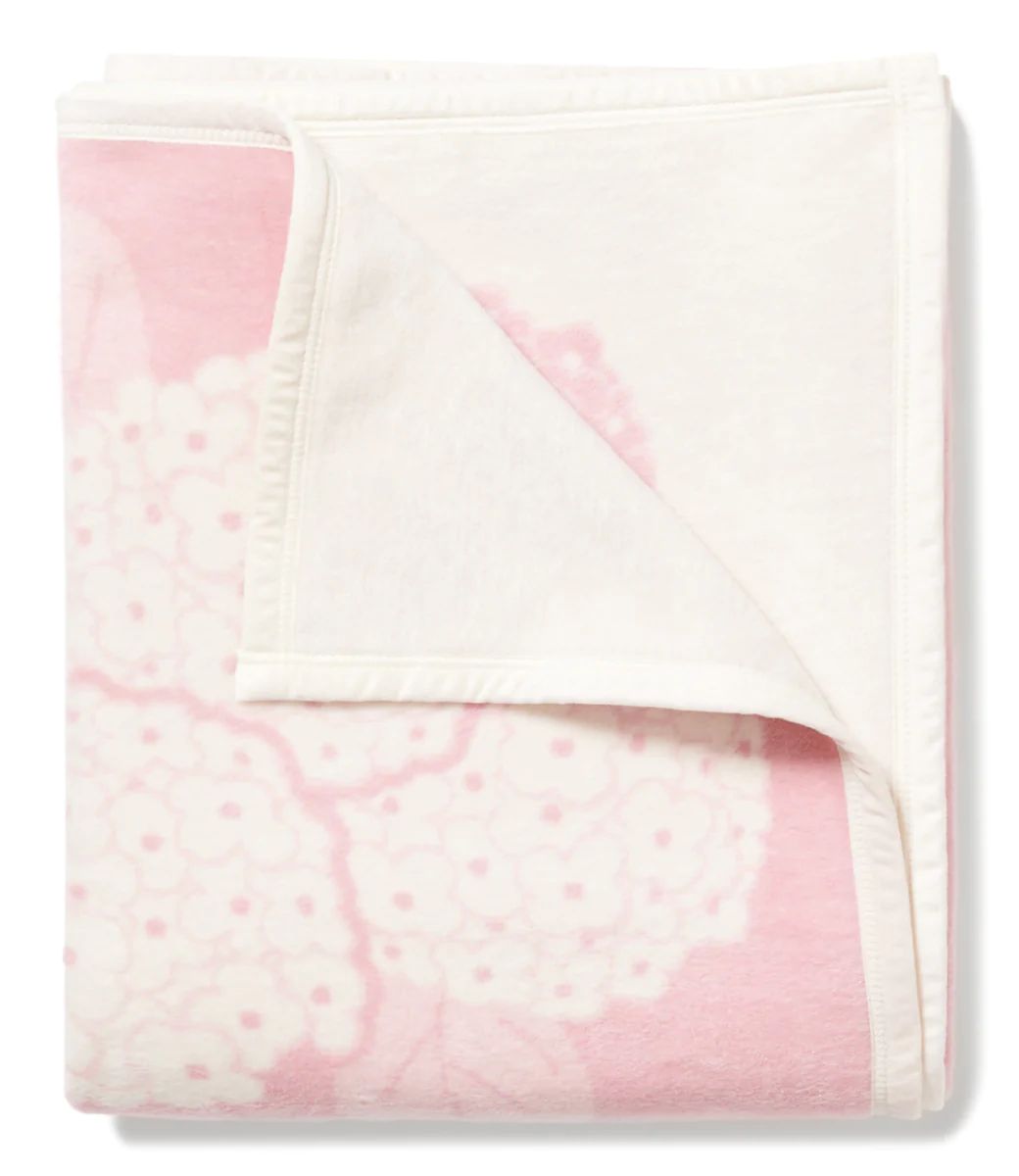 Hydrangeas Pink Blanket | ChappyWrap