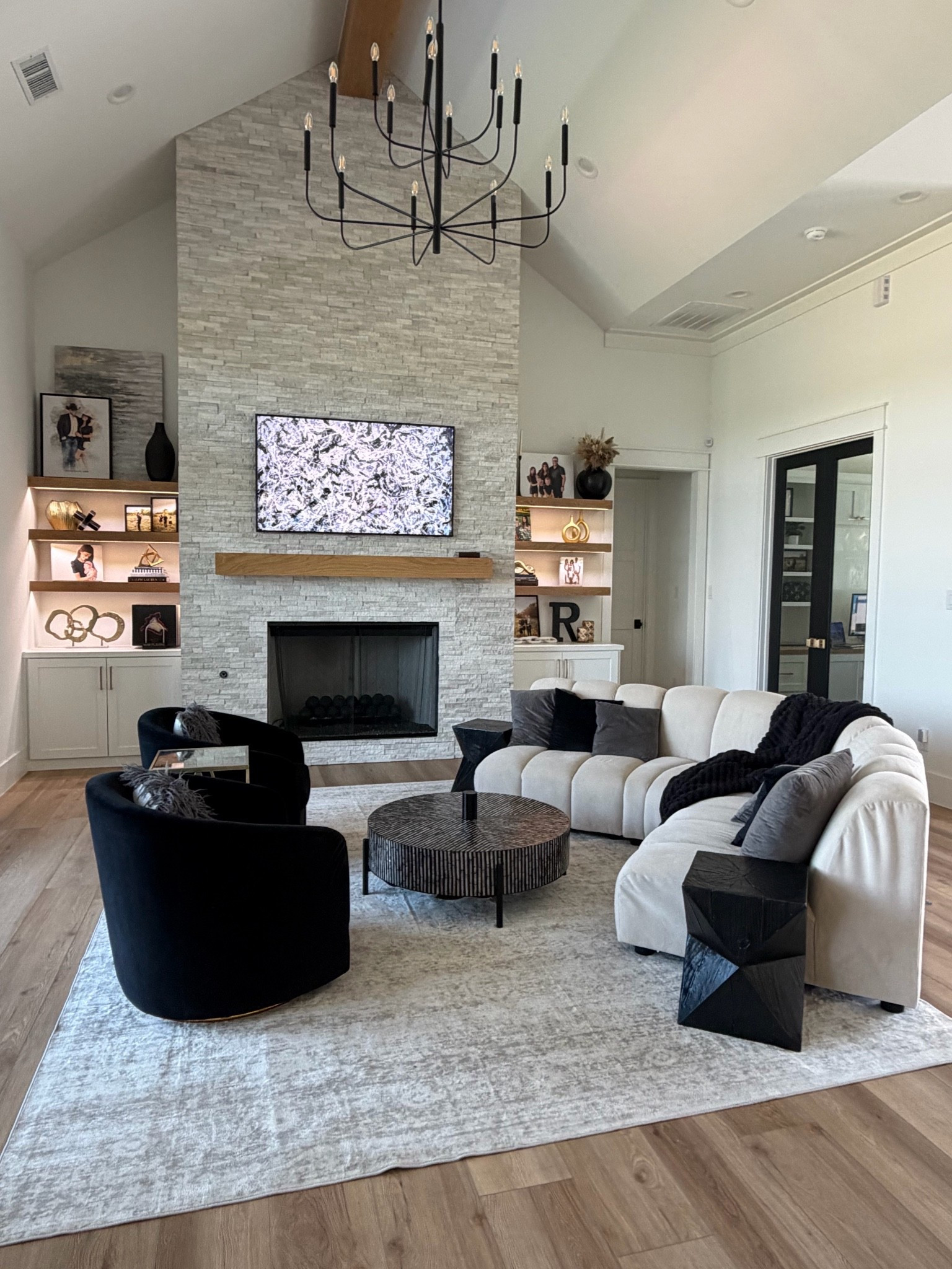 Modern Living Room Decor

#homedecor #livingroom #amazonhome

#LTKHome