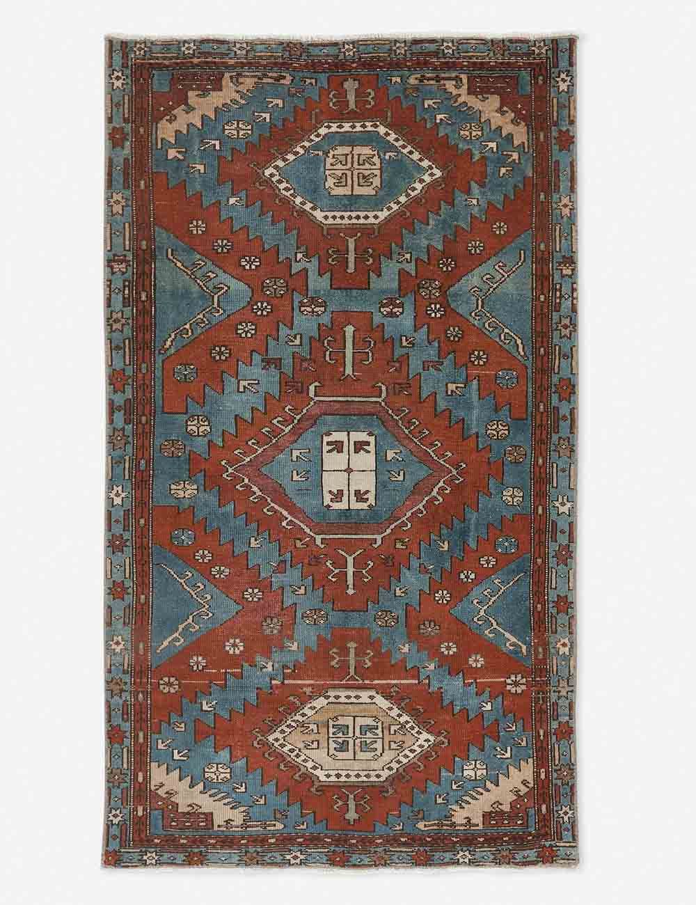 Yeni Vintage Rug, 2'9" x 5'1" | Lulu and Georgia 