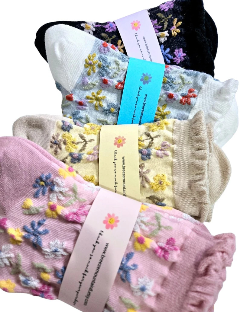 Floral Pattern Socks | Lightweight Crew Socks | Sneaker Socks | Floral Socks |daisy Flower Women ... | Etsy (US)