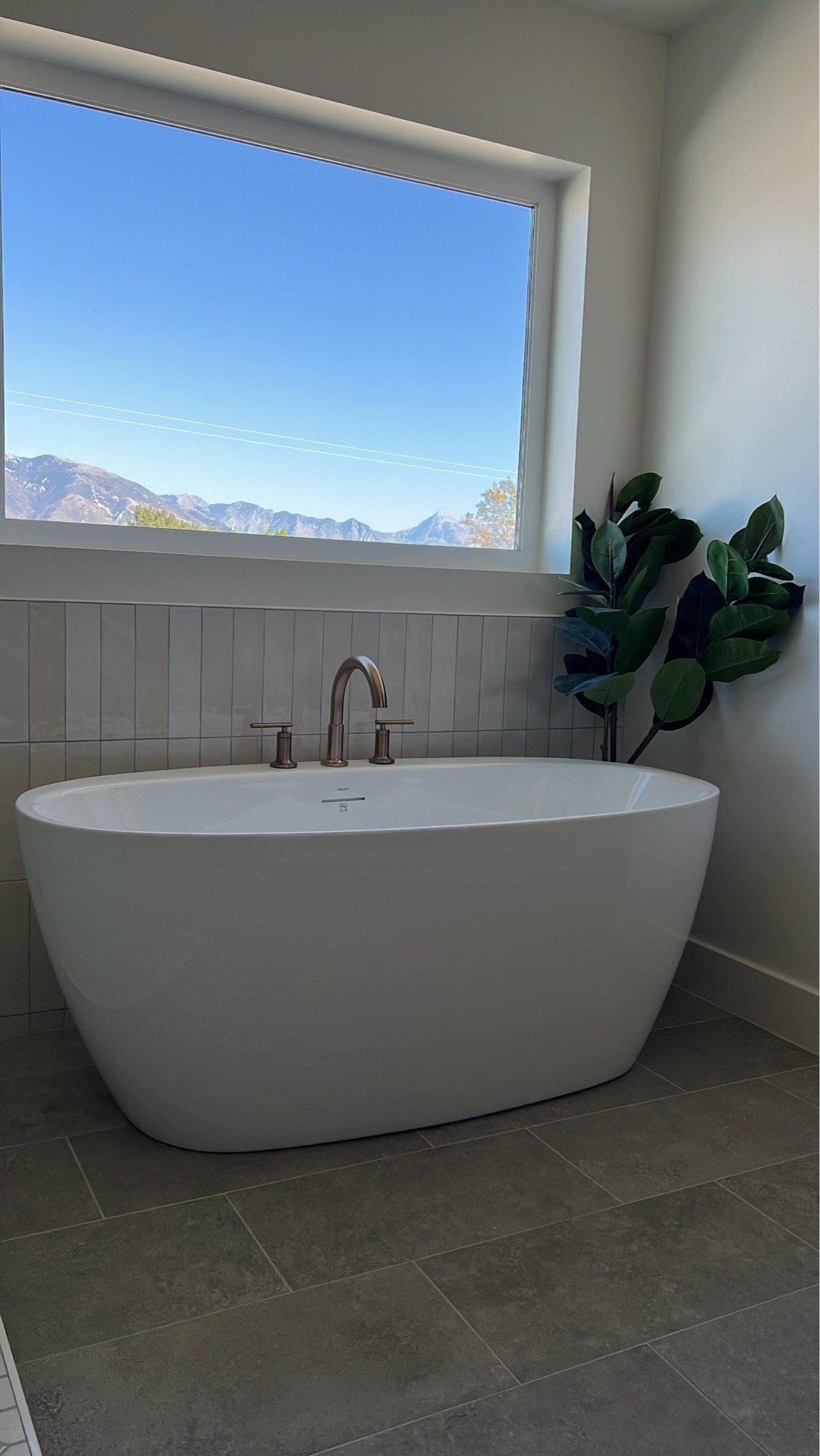 What I’m shopping for to decorate my master bathroom in our new home build. Free standing tub decor. Bathroom decor. Bath decorations. New home. Home decor.

#LTKselfcare #LTKHome #LTKmomlife