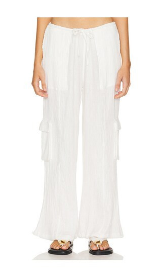 SER.O.YA Zira Cargo Pant in White. - size S | Revolve Clothing (Global)