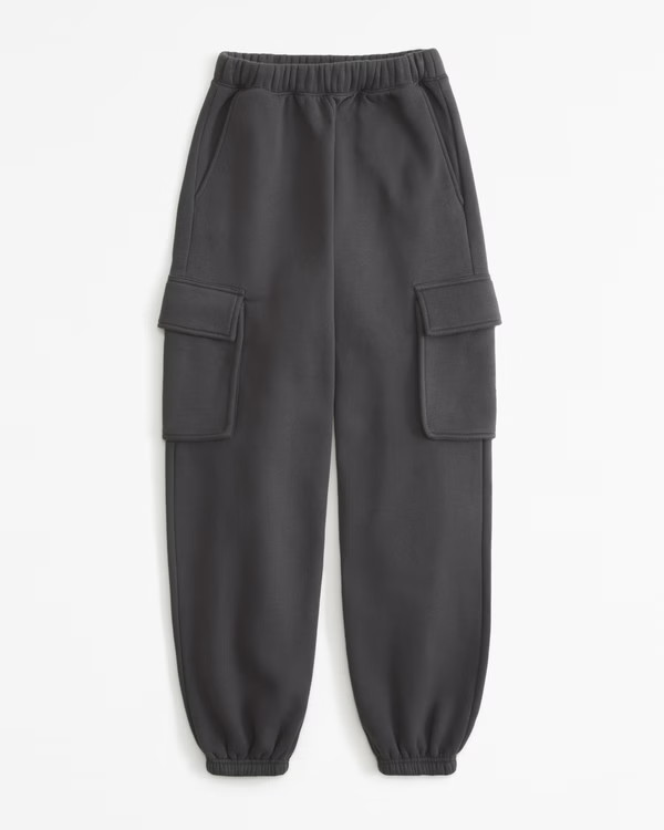 Essential Oversized Cargo Sunday Sweatpant | Abercrombie & Fitch (US)