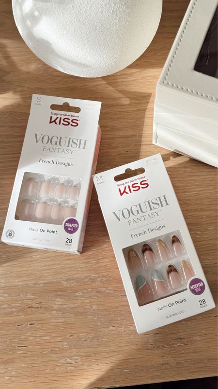 Kiss glue on nails are perfect for when you’re in a pinch and can’t get to a salon.

The voguish fantasy nails are perfect for party season too 💅🏻✨ 

#LTKGift

#LTKSeasonal #LTKbeauty