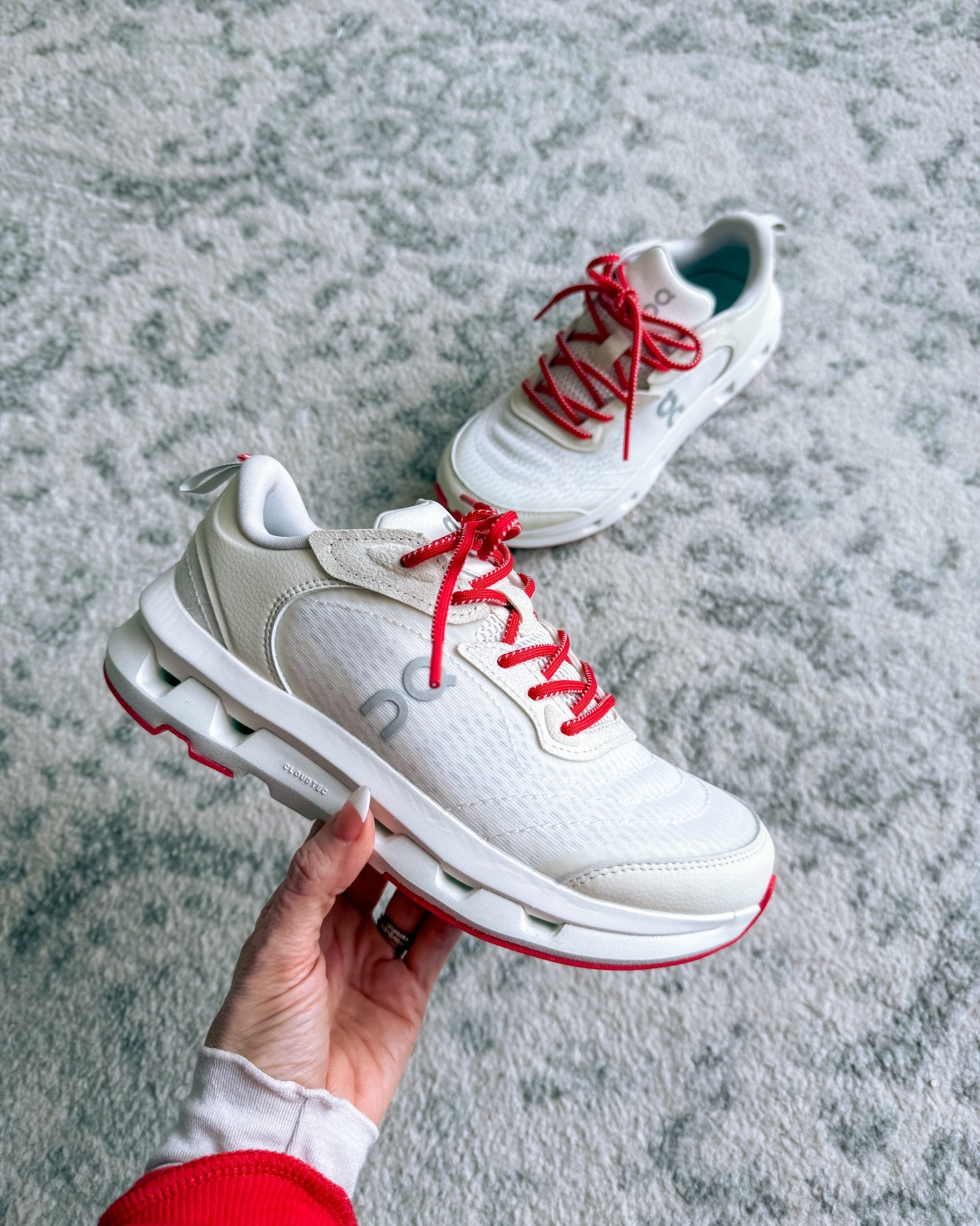 White on cloud sneakers with red laces - ordered my tts

Follow my LTK @roseykatestyle on the @shop.LTK app to view this post and get my exclusive app-only content!

#liketkit #LTKOver40 #LTKActive #LTKGiftGuide
@shop.ltk
https://liketk.it/5J8wV

#LTKActive #LTKmomlife #LTKfitnessgoals