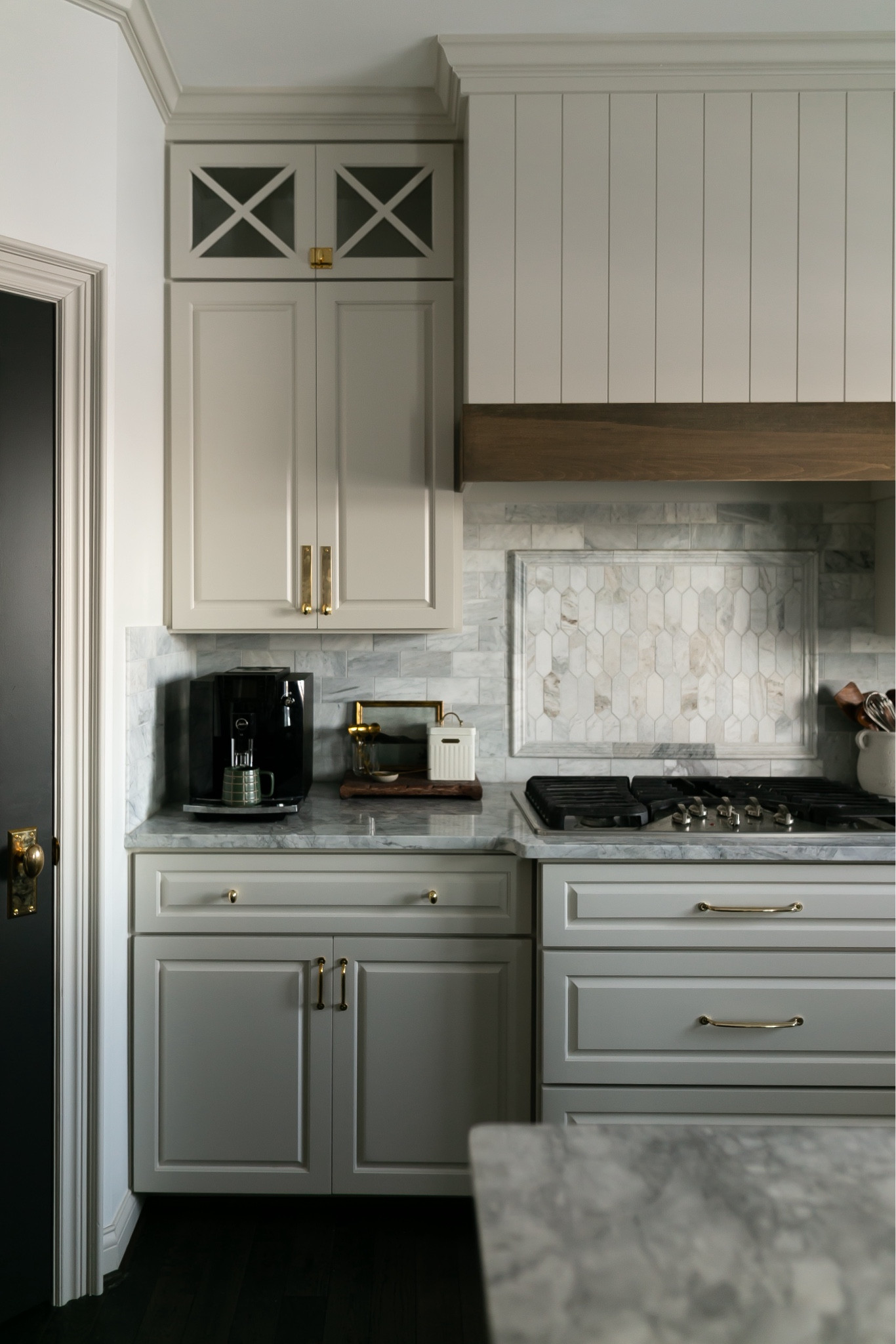 Hardware info:

All of the hardware is unlacquered brass!

Top cabinet latch: size large
Cabinet with backplate and oval knob: 6” backplate
Oval knobs on drawers: medium
Lower cabinet handles: 4”
Drawer pulls: 8"