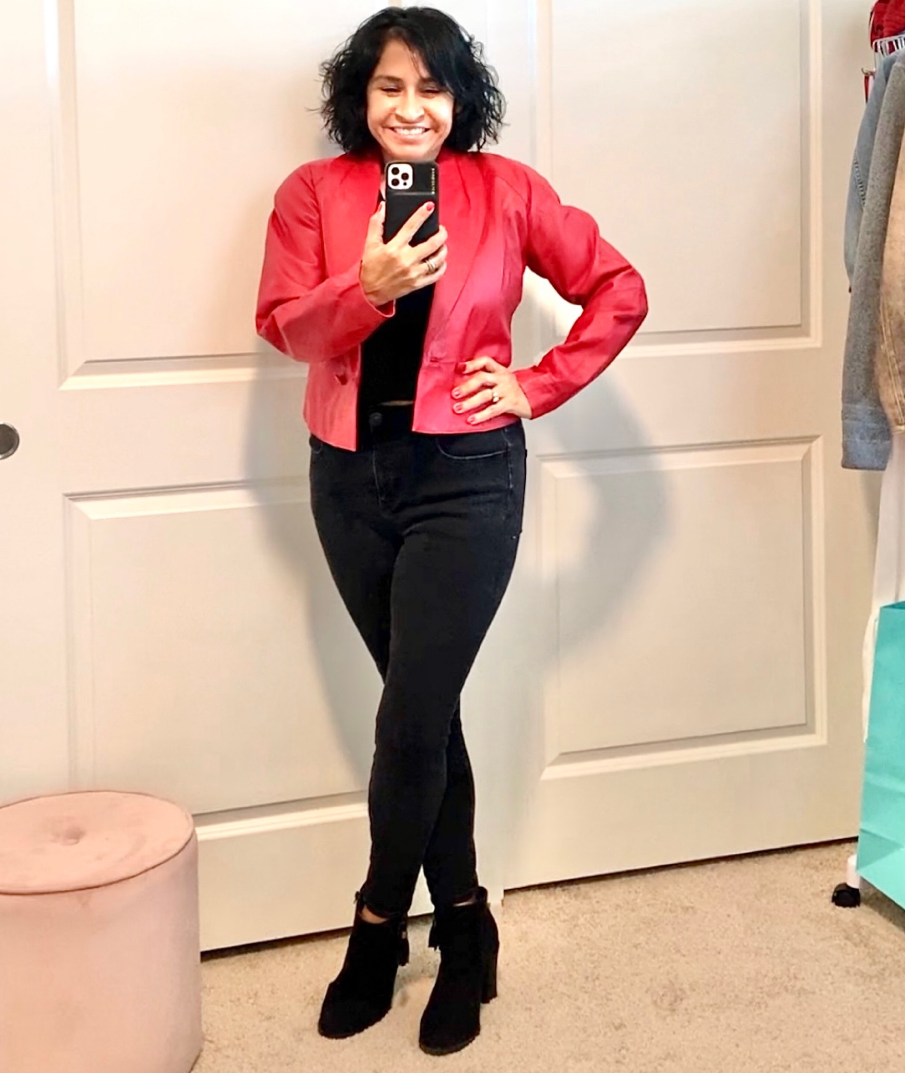 #red #black #redleather #redleatherjacket #blackskinnyjeans #aeskinnyjeans #aejeggings #blackbooties #tasselboots #tasselankleboots #redcropjacket #curvy #flatteringjeans #petitestyle #classic #datenight #chic #edgy 

#LTKFind #LTKcurves #LTKshoecrush