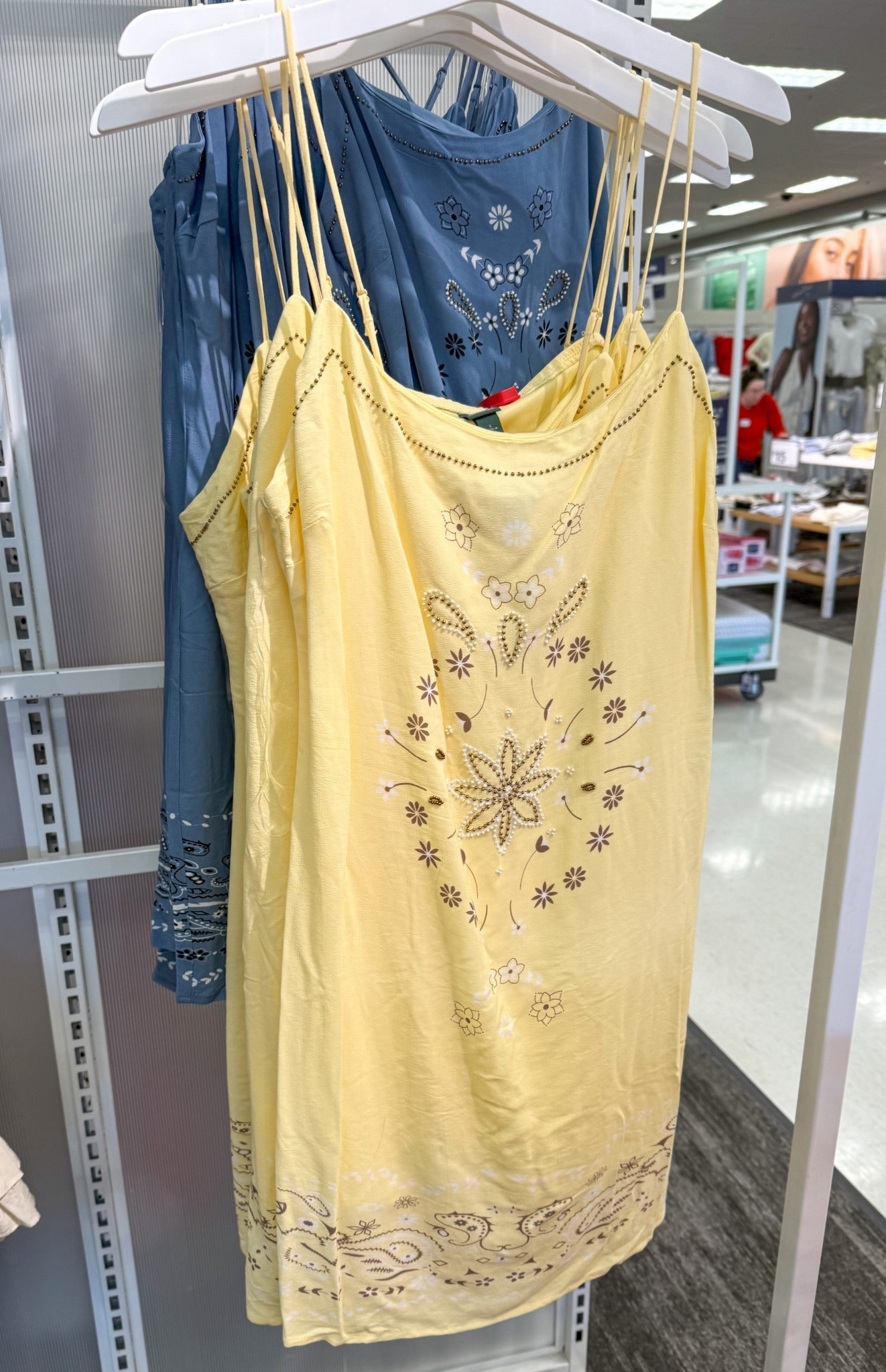 Cute new Target dress 25% off 💛

#LTKMidsize #LTKootd #LTKSaleAlert