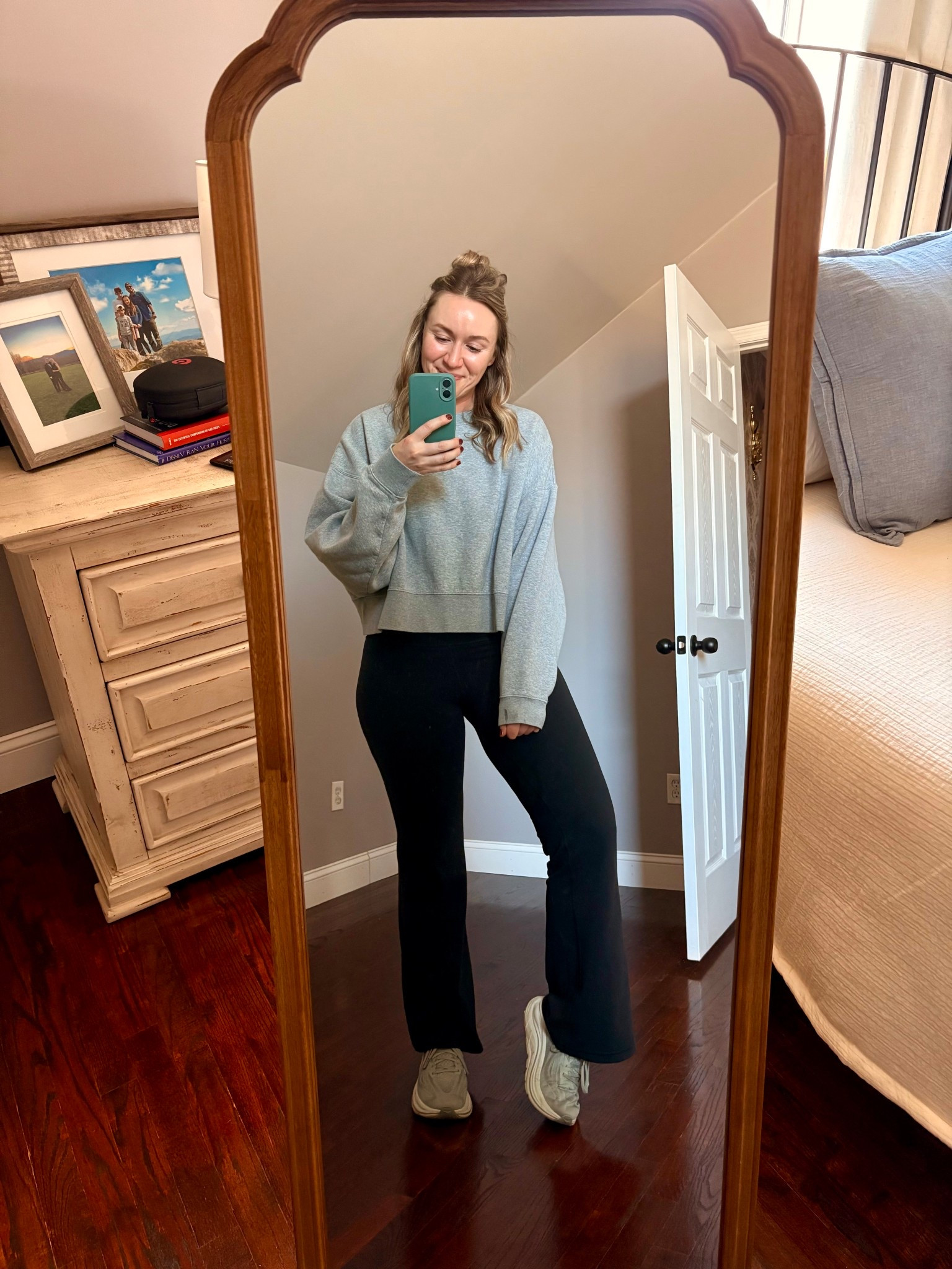 Living in cozy right now. It snowed 3 days in the last week! Linked a few of my favorites- and the leggings are truly worth every penny.

TTS in all pieces! Sweatshirt in old but linked some similar ones! 

#LTKActive #LTKootd #LTKMidsize