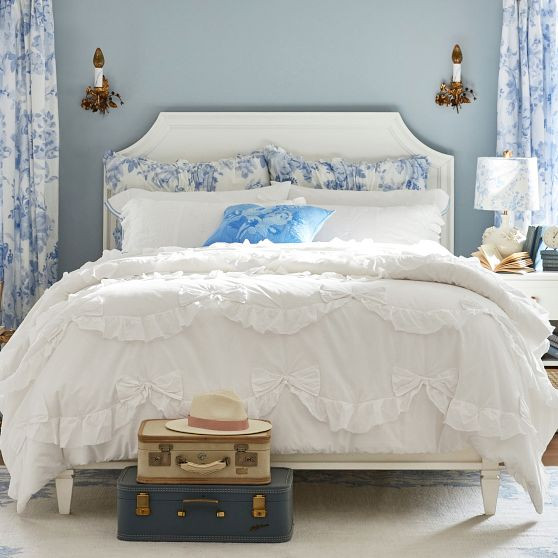 Auburn Classic Bed | Pottery Barn Teen