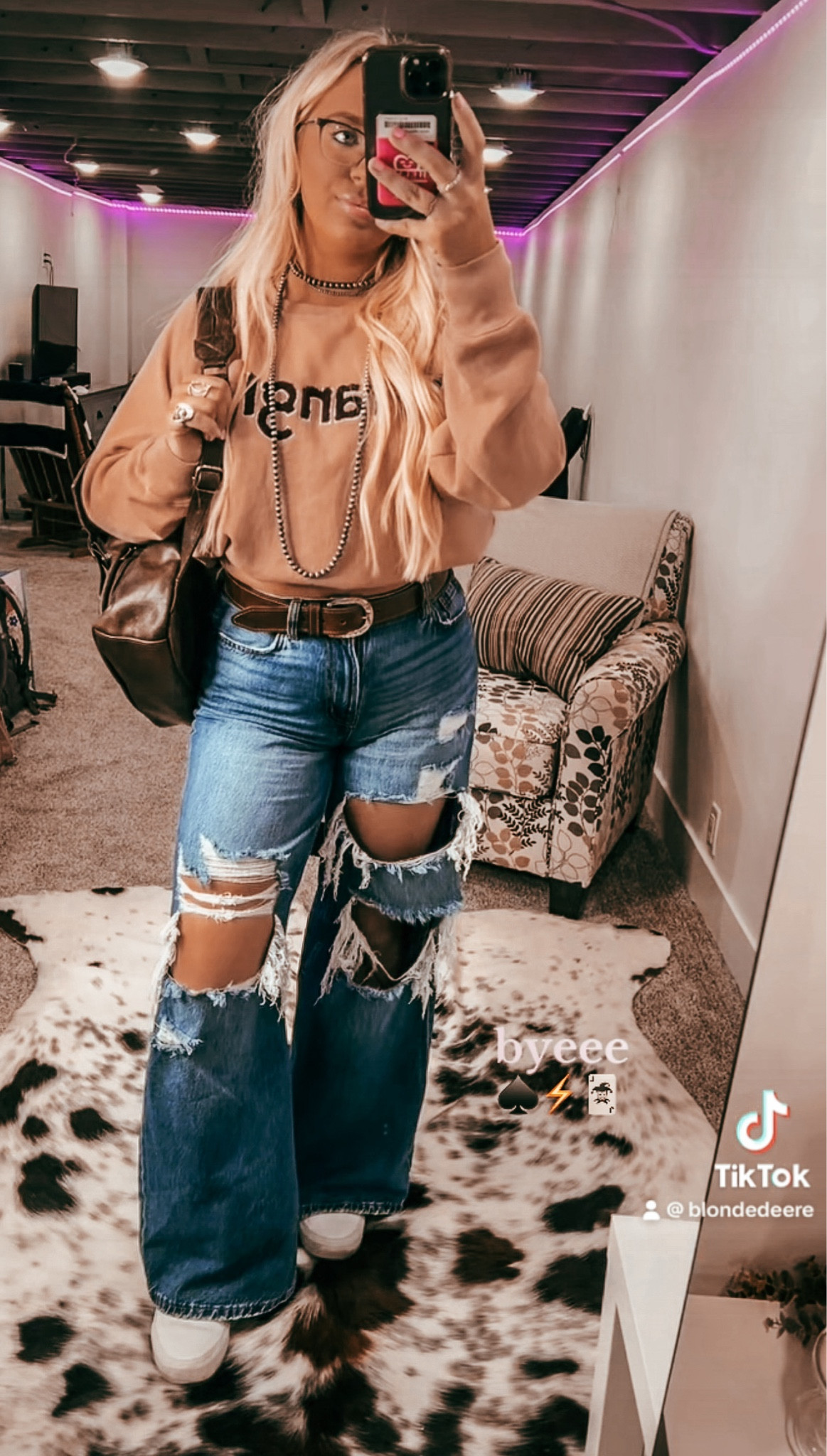 Western fashion
Wrangler 
Winter

#LTKsalealert #LTKmidsize #LTKSeasonal