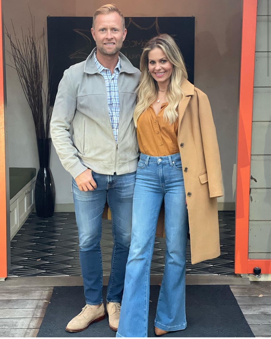 Get the details on Candace Cameron Bure’s flared jeans and camel colored coat 

#LTKstyletip #LTKunder100 #LTKSeasonal