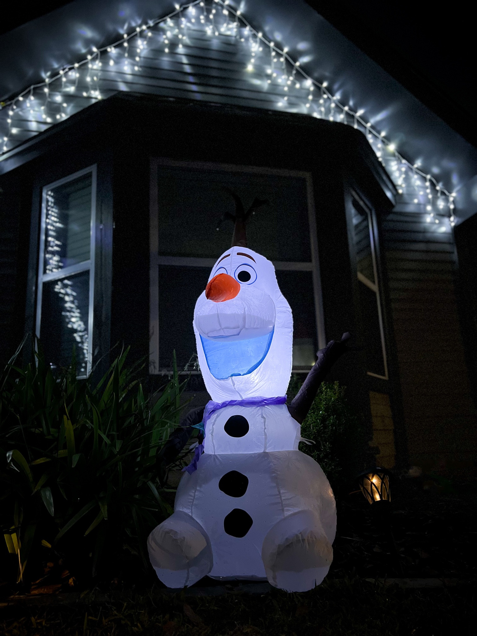 Our inflatable Olaf from The Home Depot is finally out and Bobo is over the moon! For any Frozen fans, this is a must have! Disney Frozen inflatable Olaf under $35! Christmas outdoor decor. The Home Depot Christmas Tree. The Home Depot 8ft Santa Claus.

#frozen #disney #olaf #santa #gabrielapolacek #christmas #holidays #homedepot

#LTKhome #LTKSeasonal #LTKHoliday