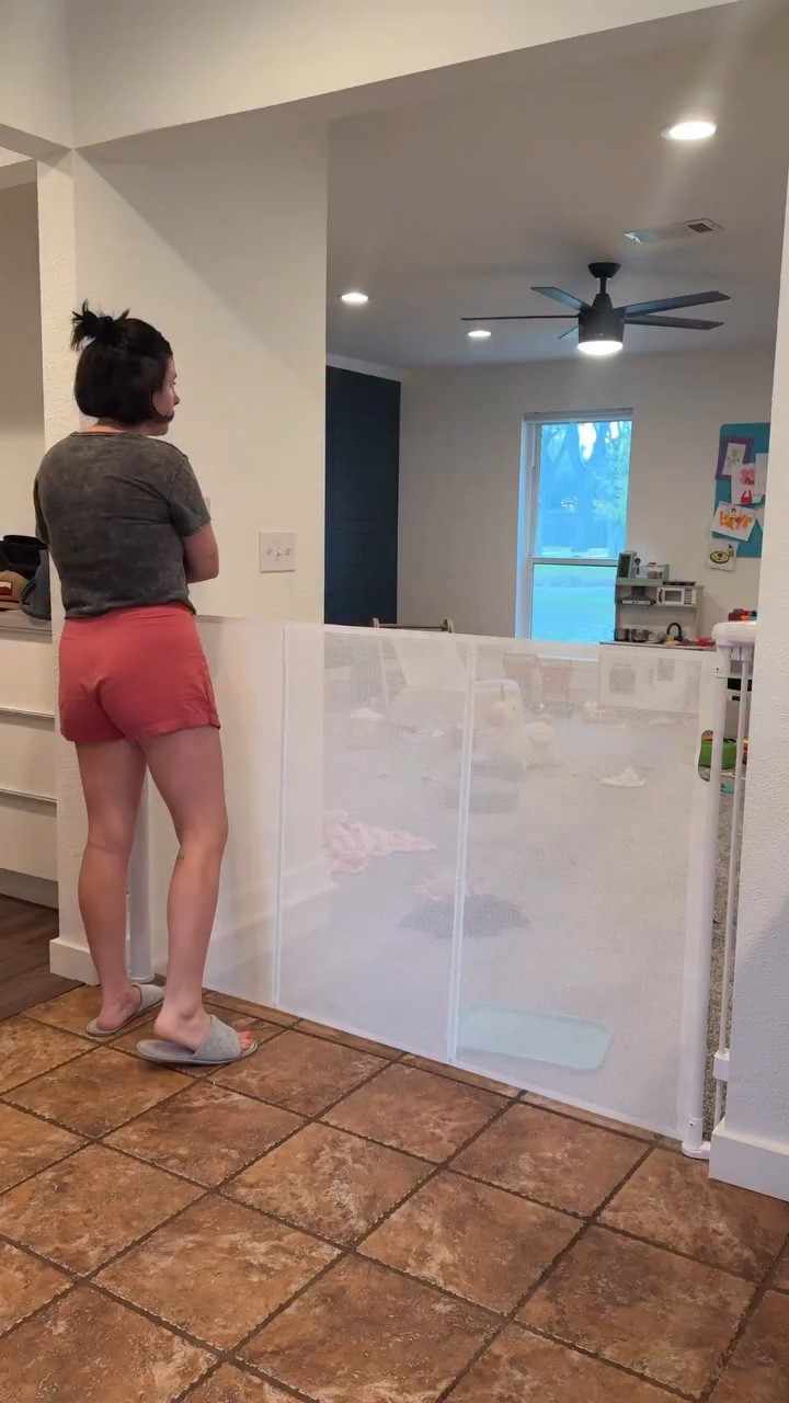 You know what day it is!! Happy Friday 💜💜 

#asmrsounds #asmrvideo #cleaningasmr #cleanwithme #cleaningmotivation

#LTKHome #LTKKids #LTKmomlife