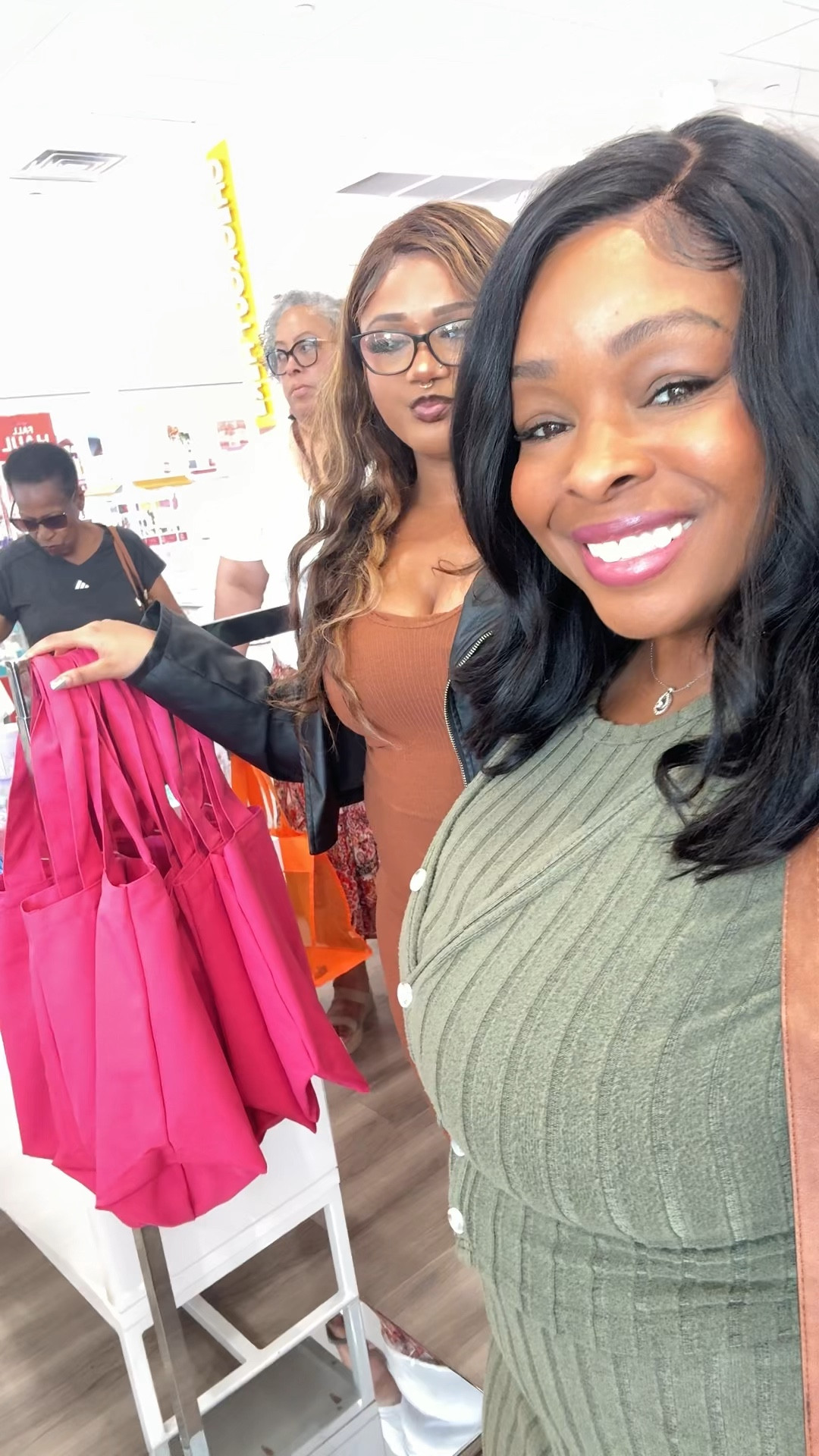 Fall beauty refresh! I stopped by Ulta and grabbed all the must-haves for cozy season—think warm-toned palettes, hydrating skincare, and the perfect lip shades for autumn. 🍁
👉 Shop my full Ulta Beauty fall haul now on LTK!

#UltaBeauty #FallHaul #LTKBeauty #FallMakeup #BeautyObsessed

#LTKSeasonal #LTKBeauty #LTKSaleAlert