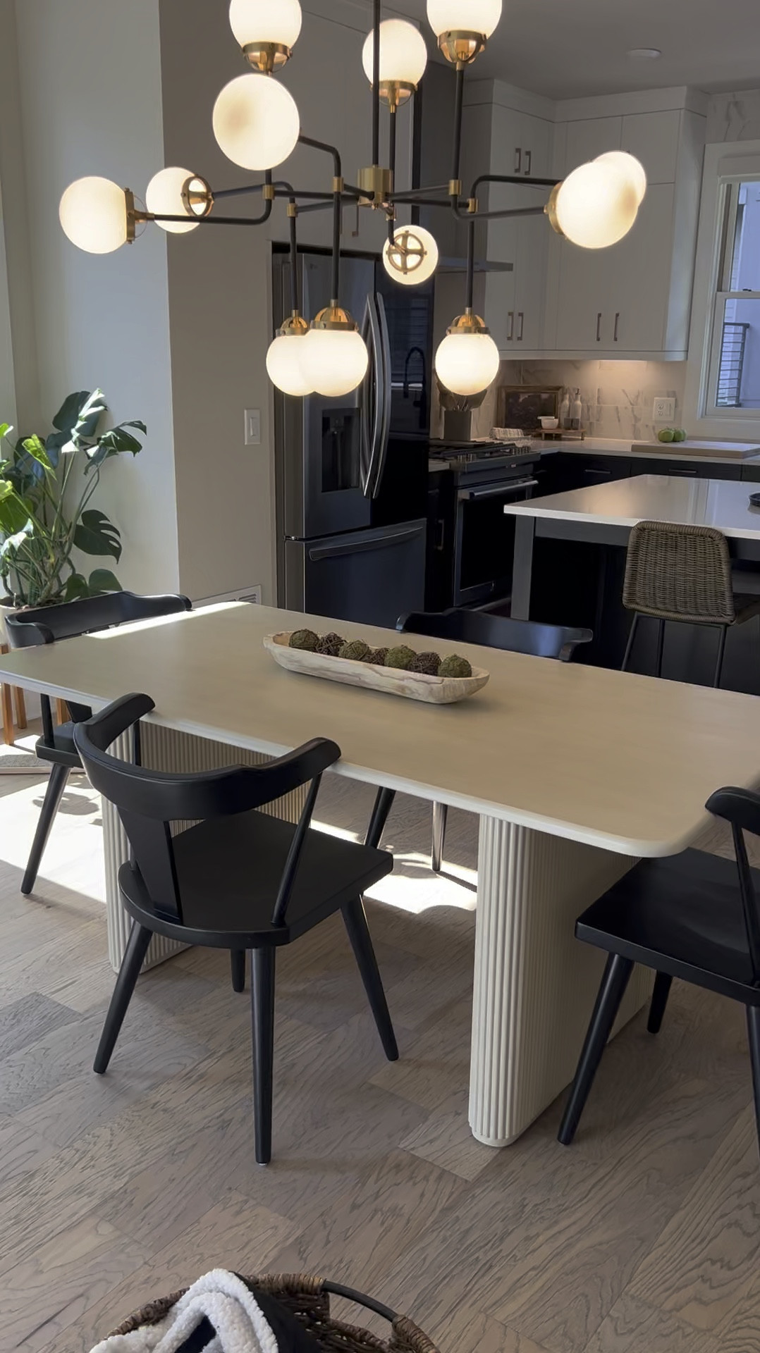 dining room details 

#LTKVideo #LTKHome