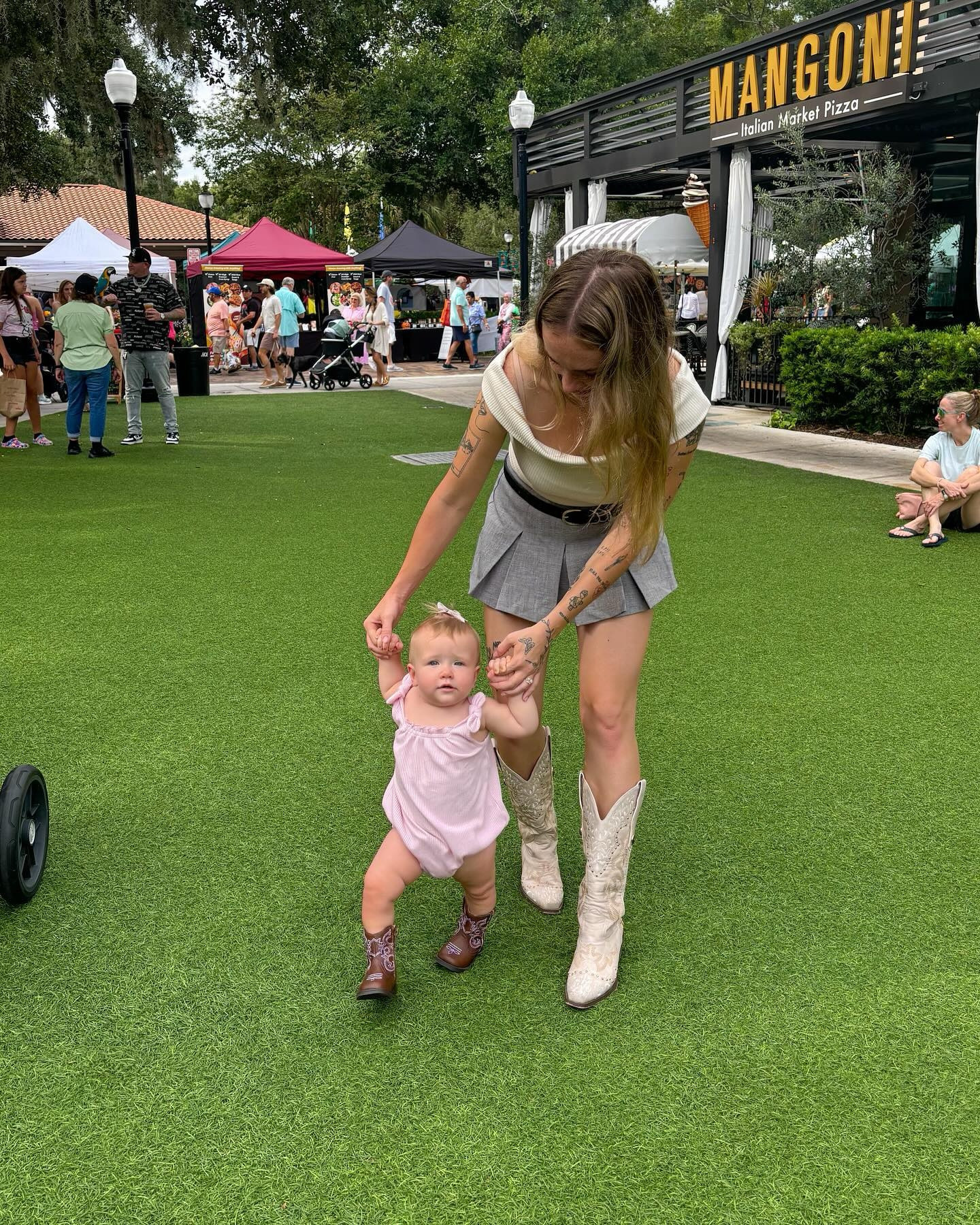 new boot goofin

#LTKFamily #LTKStyleTip #LTKBaby