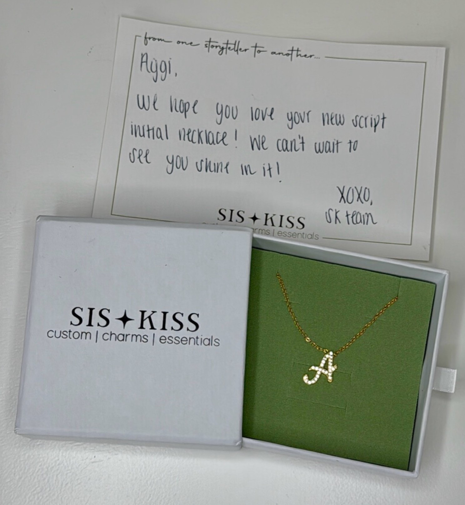 How cute is this initial necklace from @thesiskiss


#necklace #jewelry #sisskiss #ad

#LTKU #LTKvlog #LTKdayinmylife