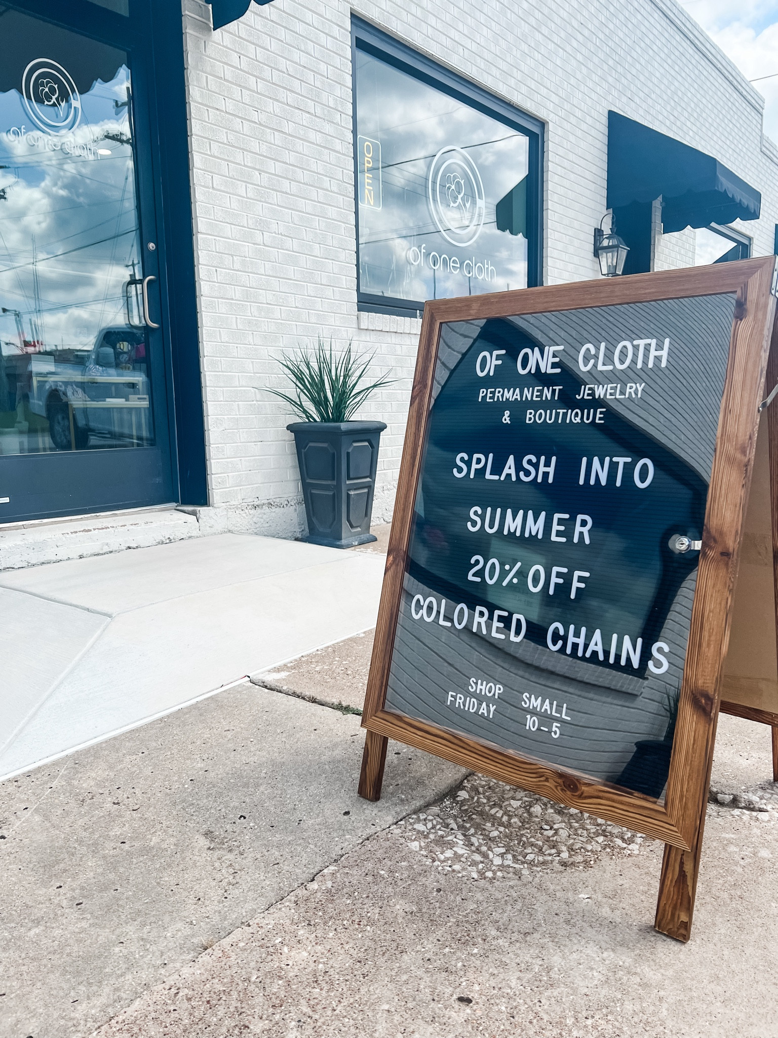 So fun to change up the sayings! Sturdy and withstands the winds! 🙌🏼

#LTKHome