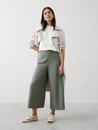 Wide-Leg High-Rise Airstretch Pull-On Cropped Pant | Banana Republic Factory